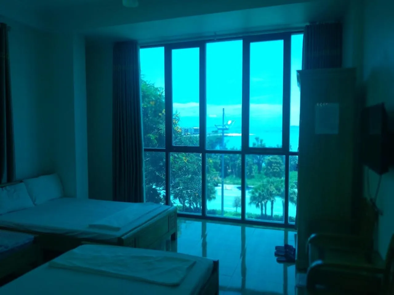 Bed in Gate Tuan Chau Hotel