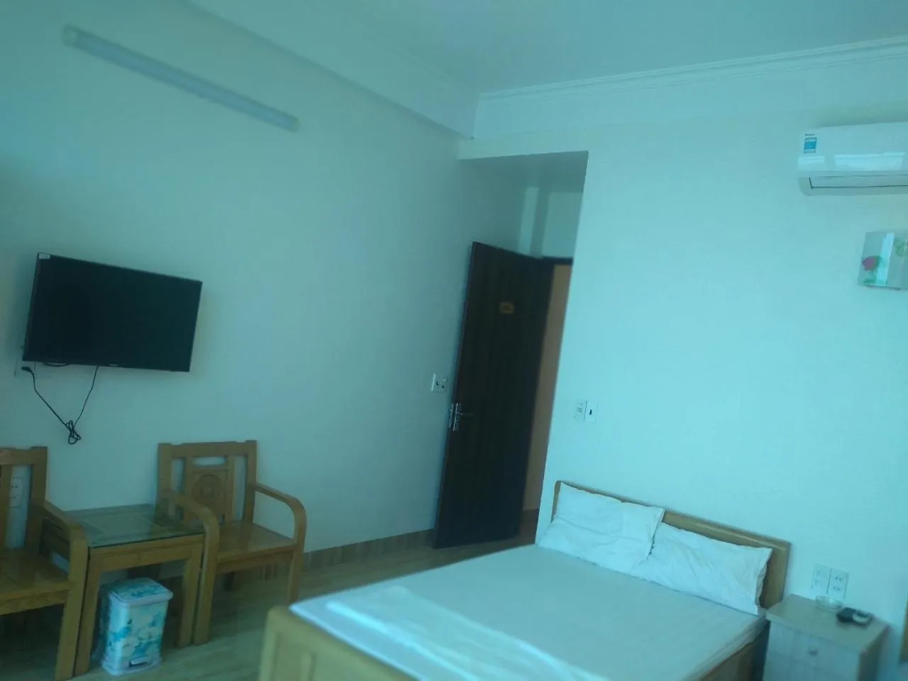 Bed in Gate Tuan Chau Hotel