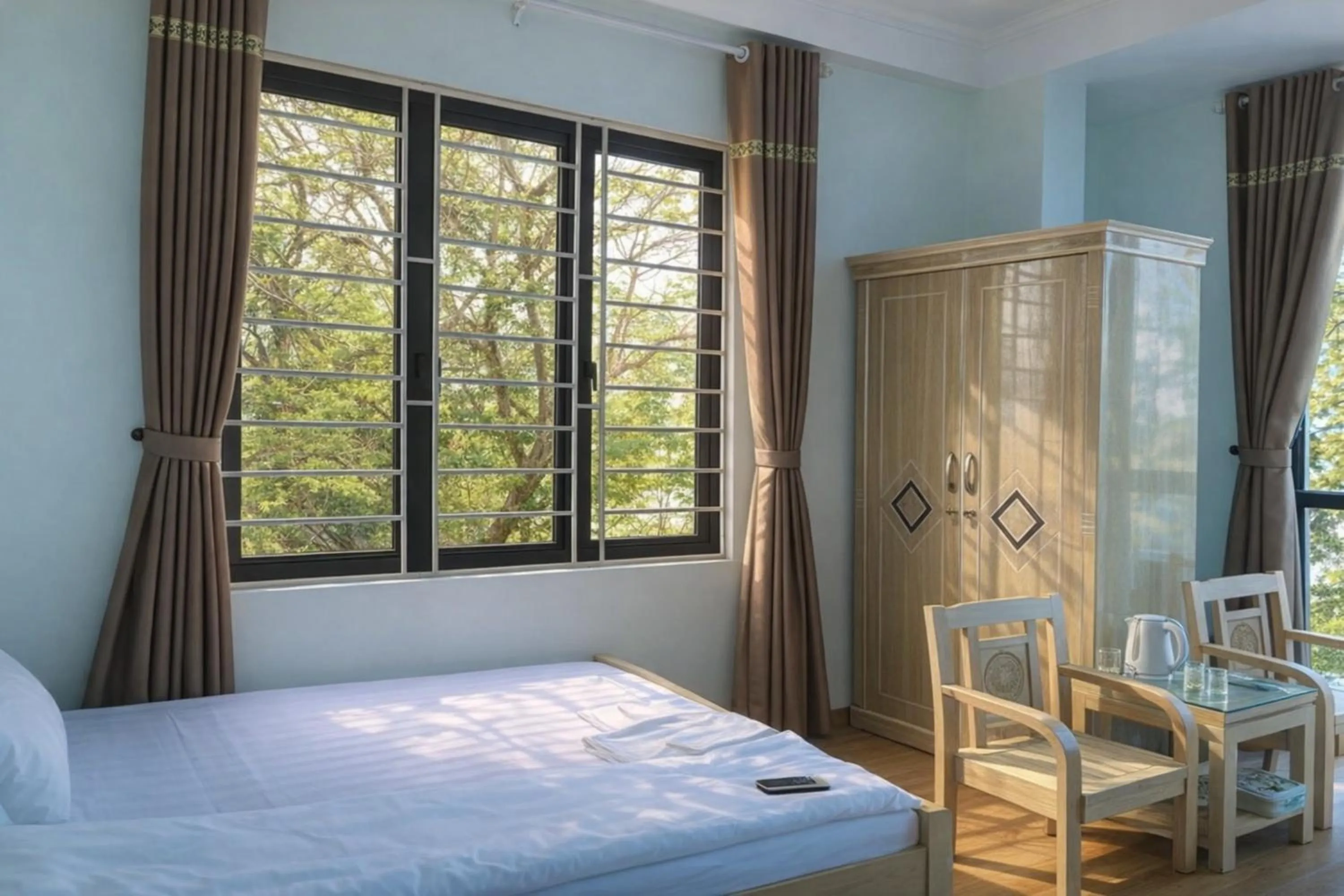 Photo of the whole room, Bed in Gate Tuan Chau Hotel