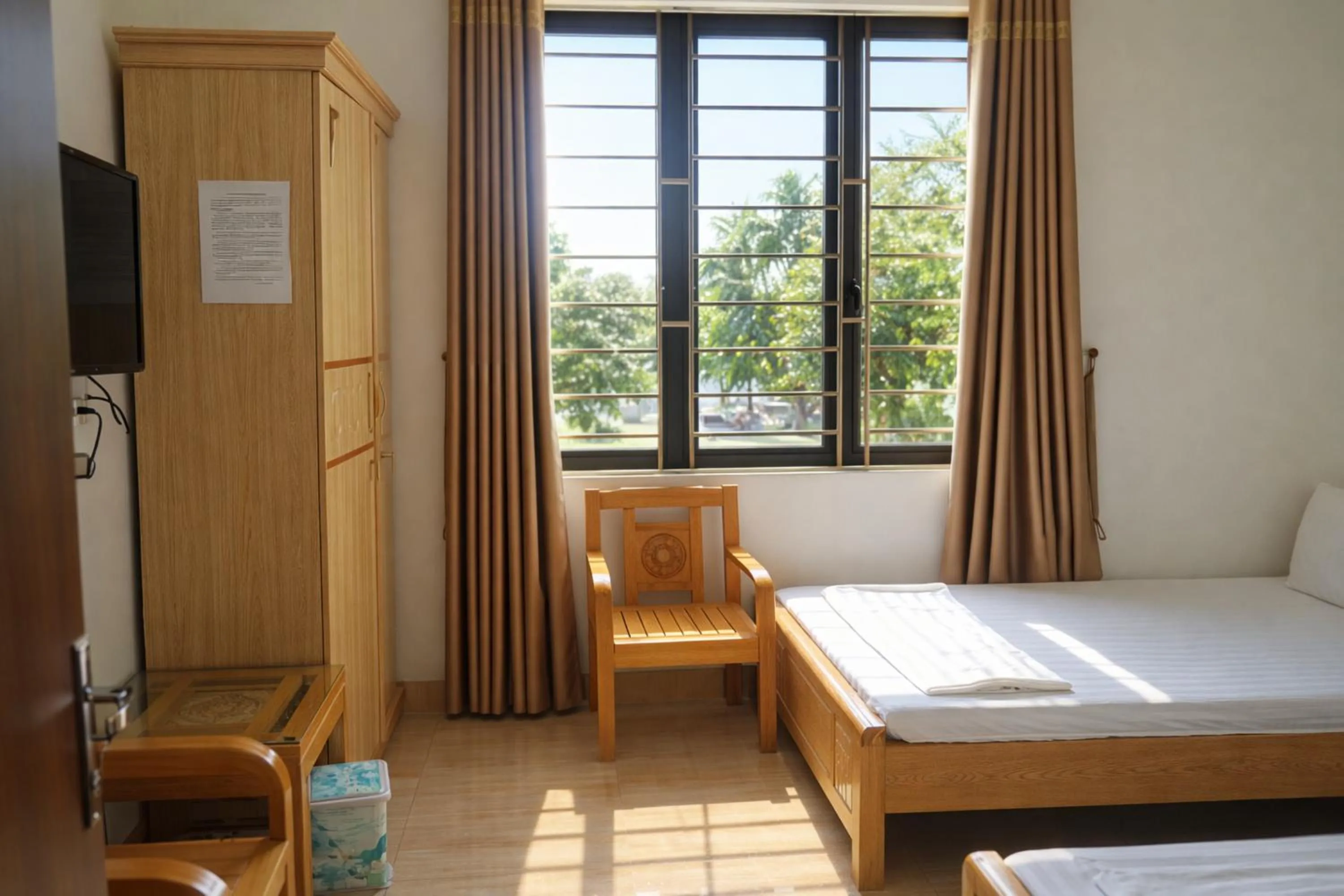 Bed in Gate Tuan Chau Hotel