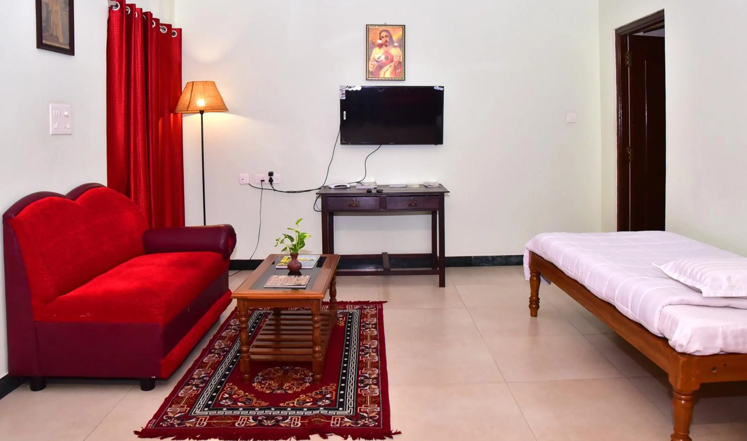 Communal lounge/ TV room, Bed in Villa Gomez Individual 2 bhk property at French Colony