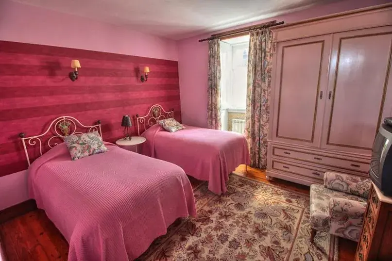 Twin Room in Quinta de São Roque Twin Room in Quinta de São Roque