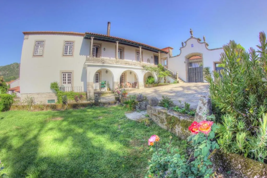 Two-Bedroom Apartment in Quinta de São Roque