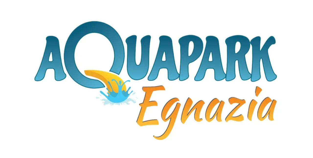 Swimming pool in Hotel Castel Miramonti