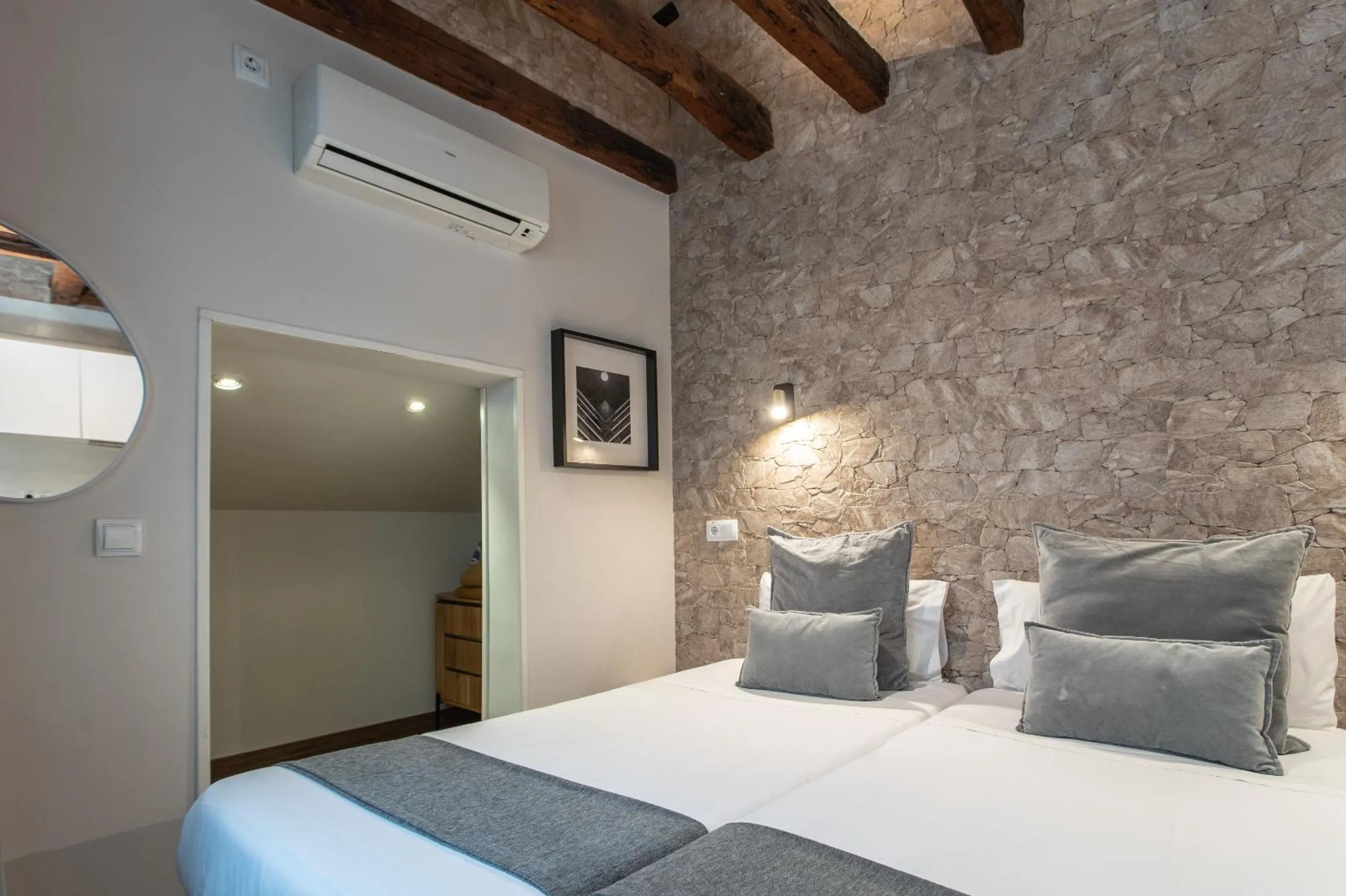 Bedroom, Bed in Suites You Nickel