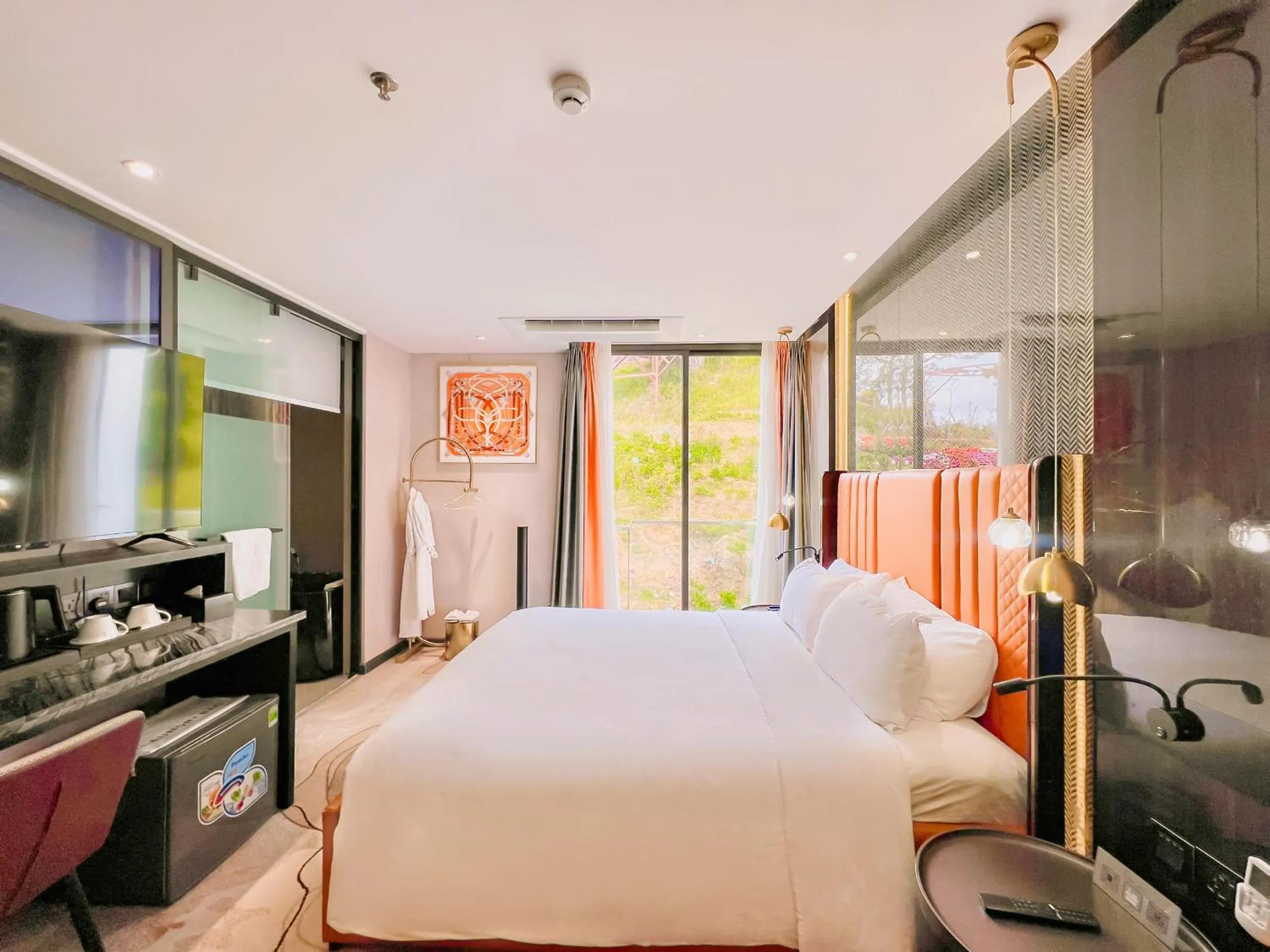 Bedroom, Bed in New Century Dalat Hotel