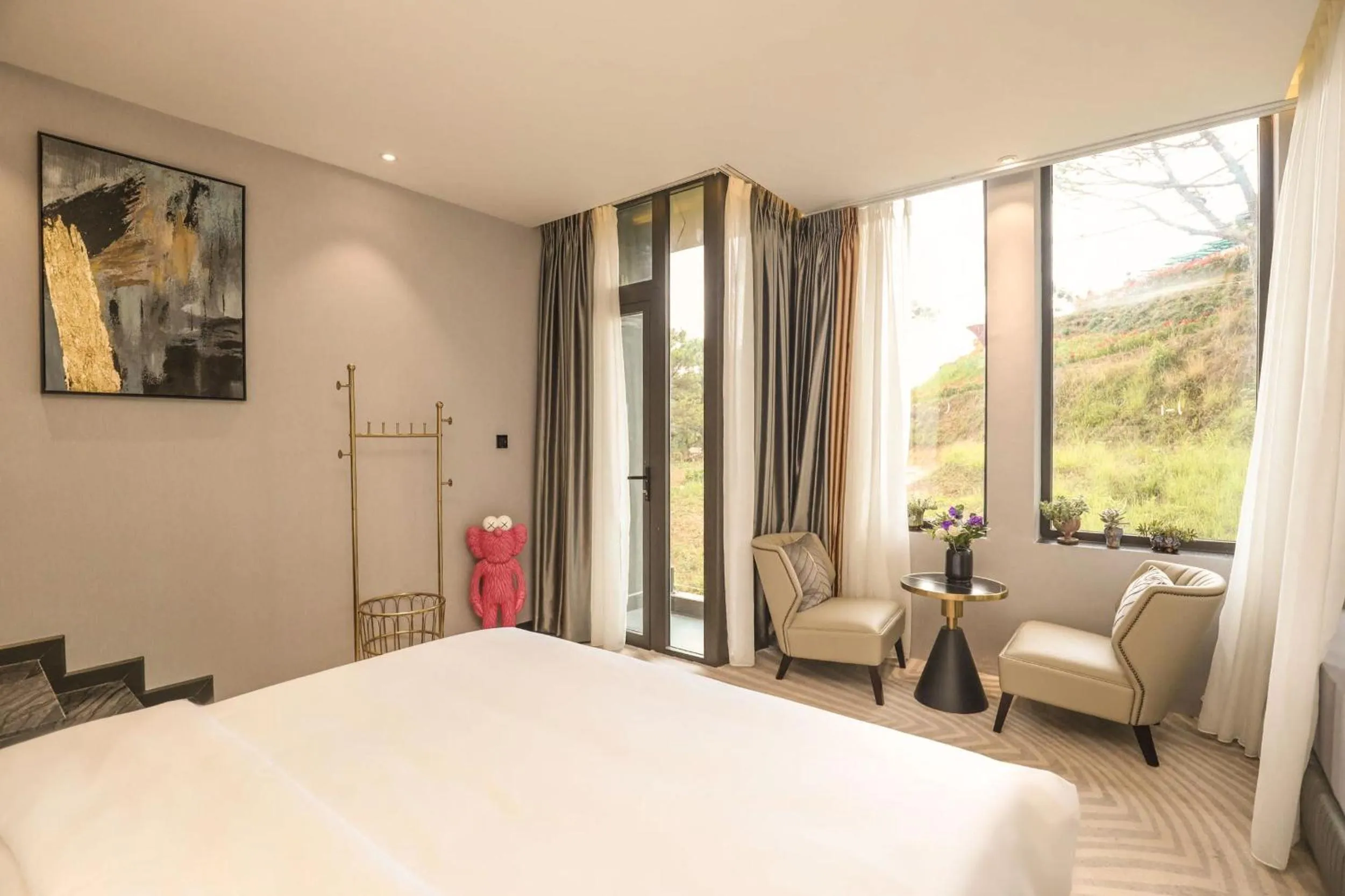 Bedroom, Bed in New Century Dalat Hotel