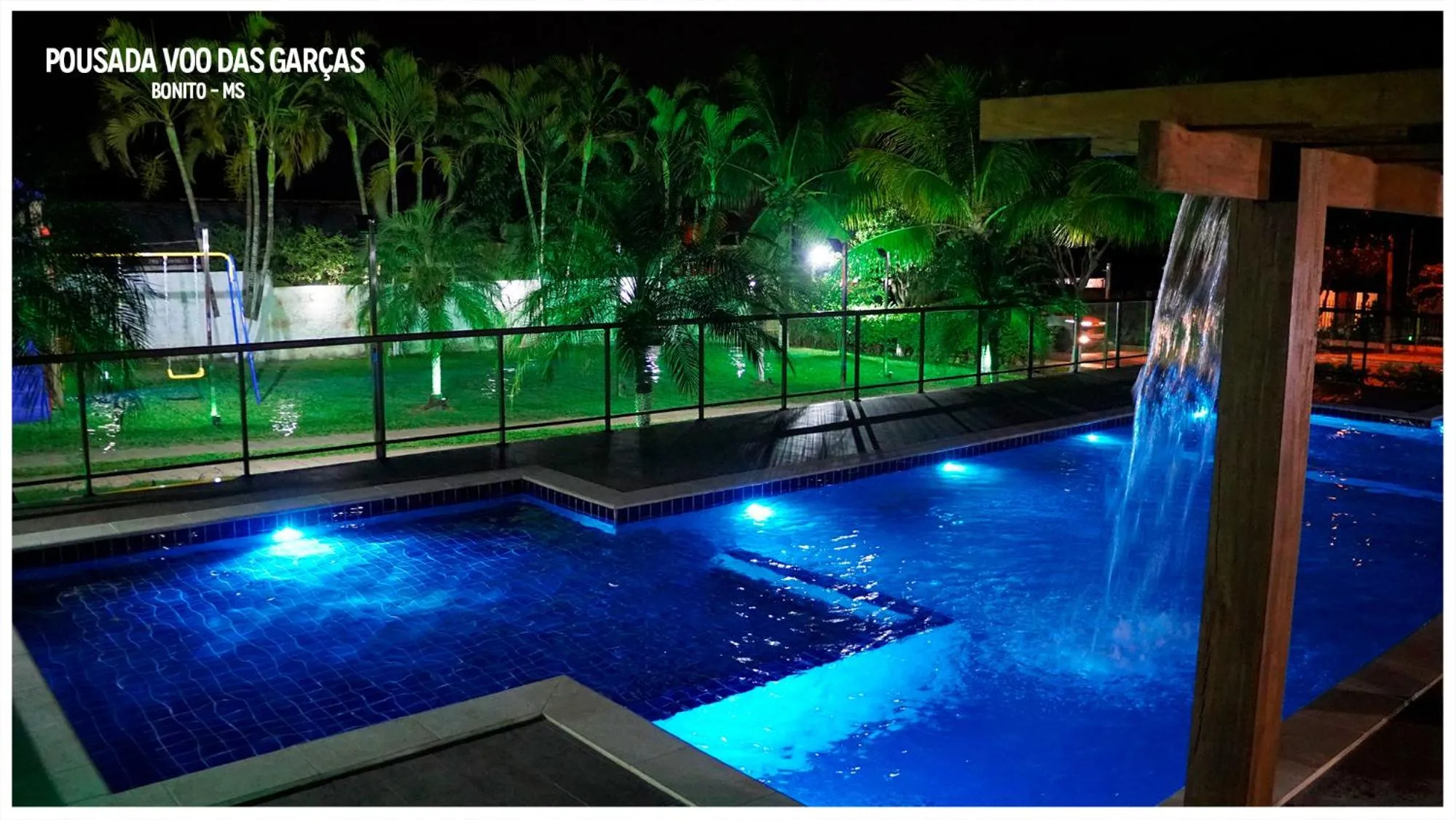 Swimming pool in Pousada Voo das Garças