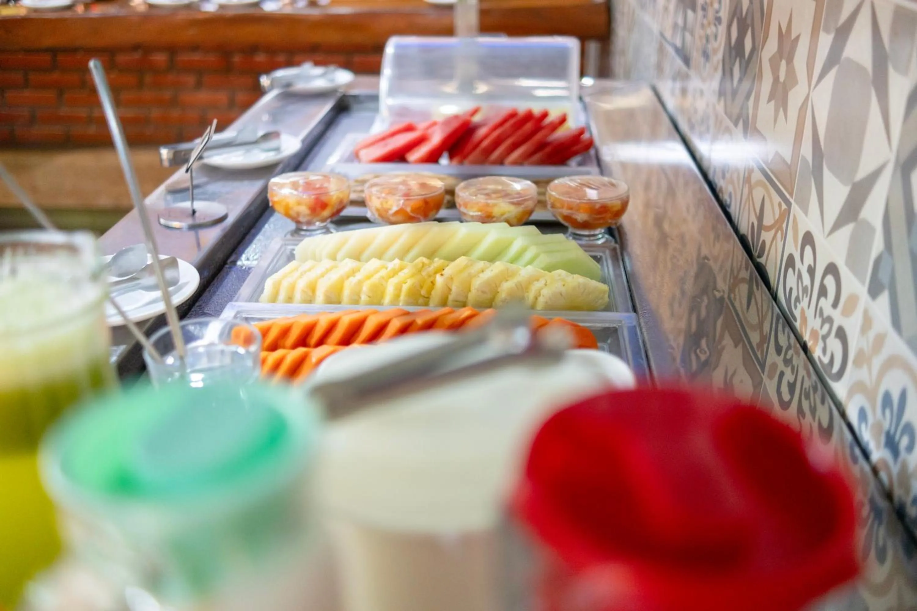 Buffet breakfast in Pousada Voo das Garças