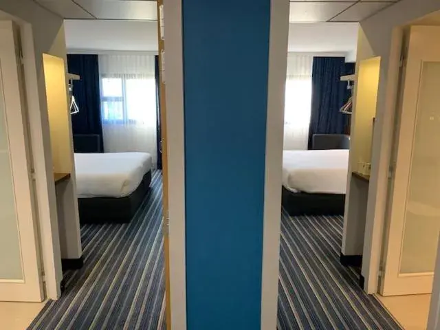 2 Adjacent Roms in Holiday Inn Express - Marseille Airport by IHG 2 Adjacent Roms in Holiday Inn Express - Marseille Airport by IHG