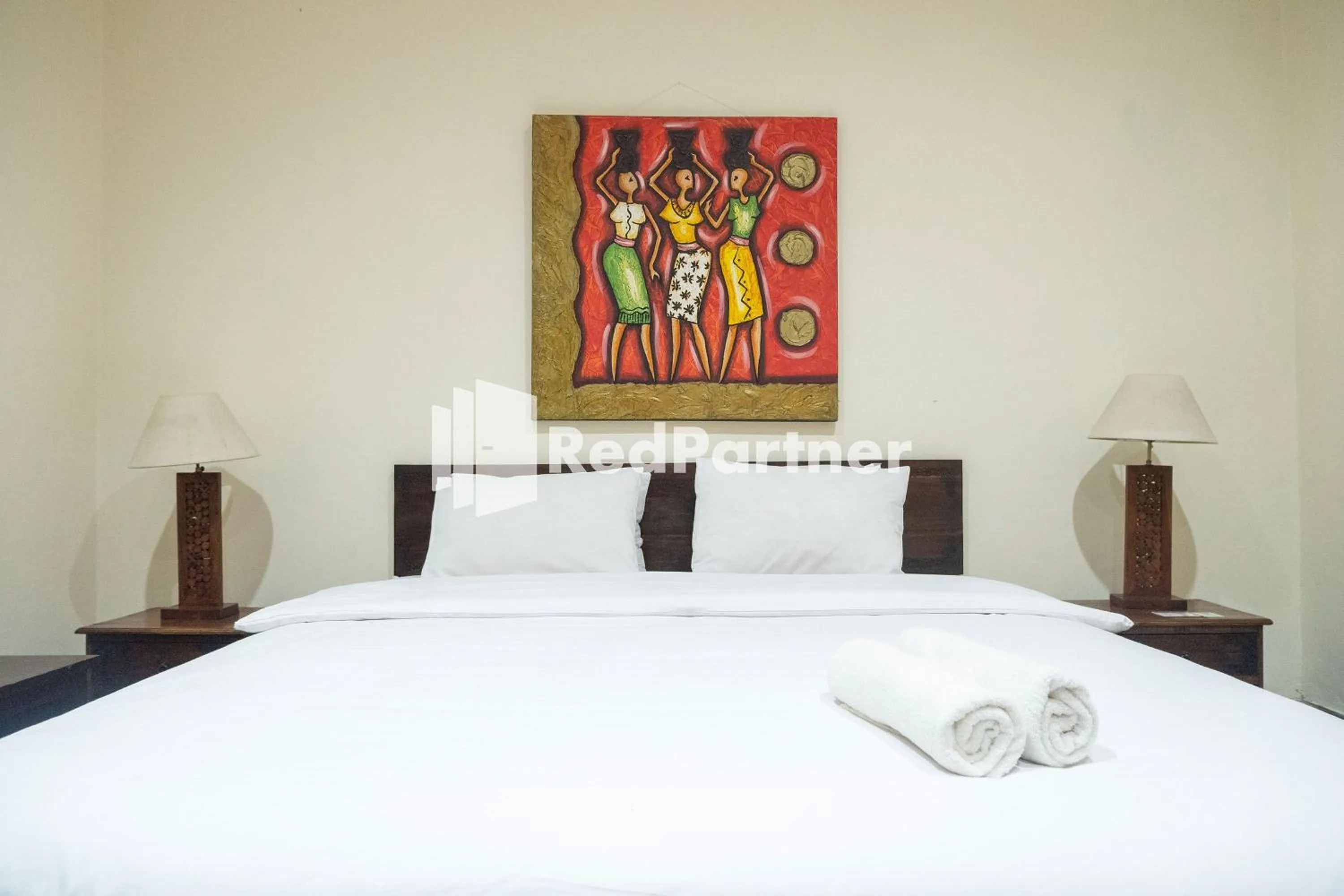 Bedroom, Bed in Monginsidi Guest House Syariah Malioboro Yogyakarta Mitra RedDoorz