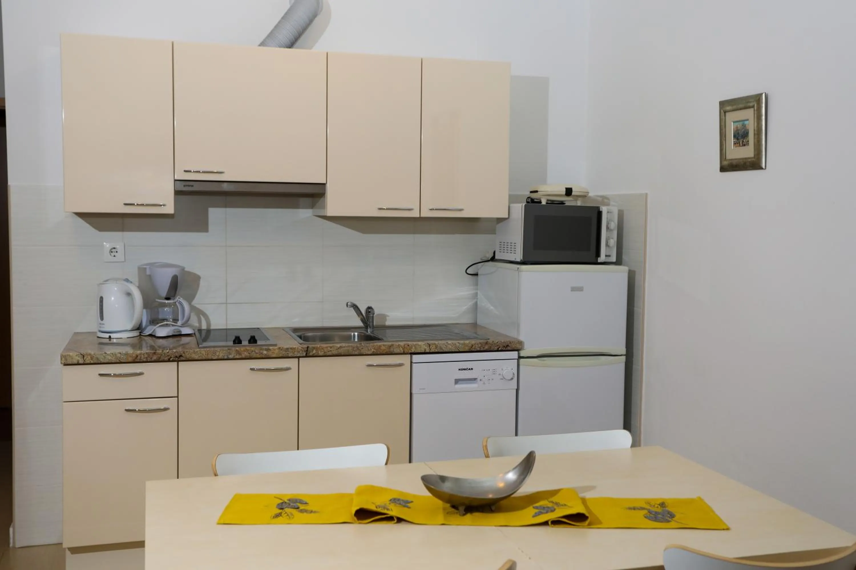 kitchen in Apartments Plazibat