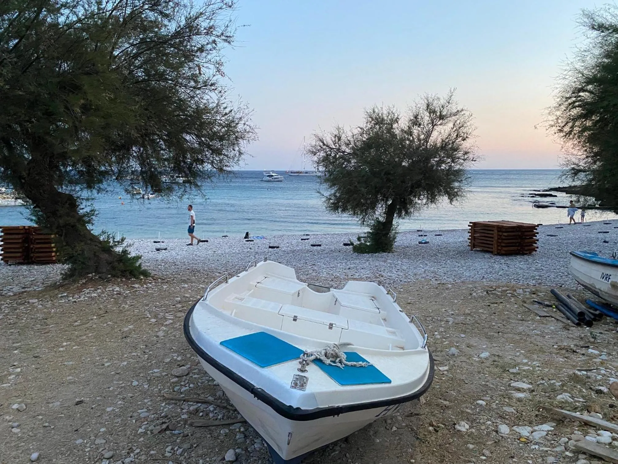 Beach in Apartments Plazibat
