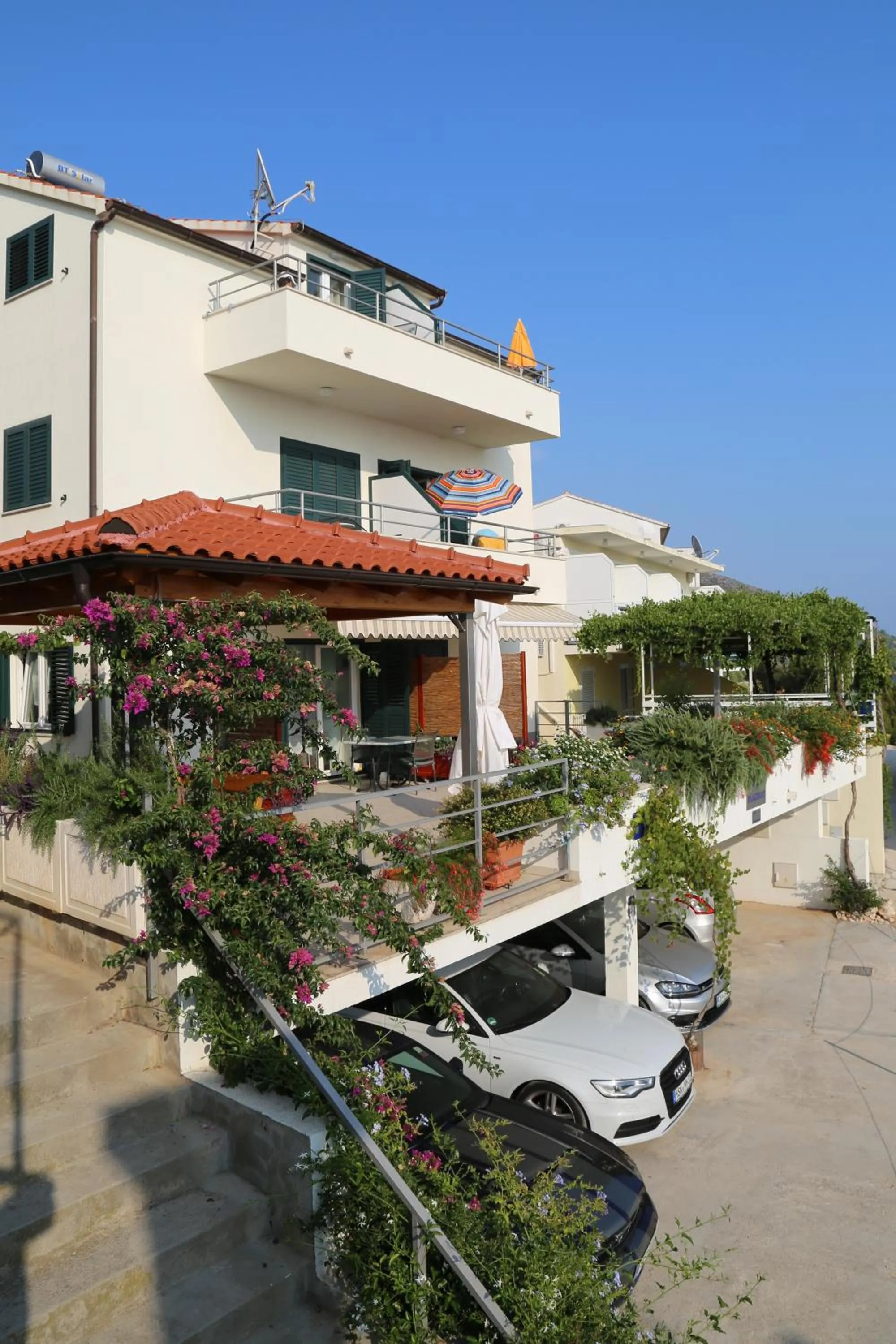 Property building in Apartments Plazibat