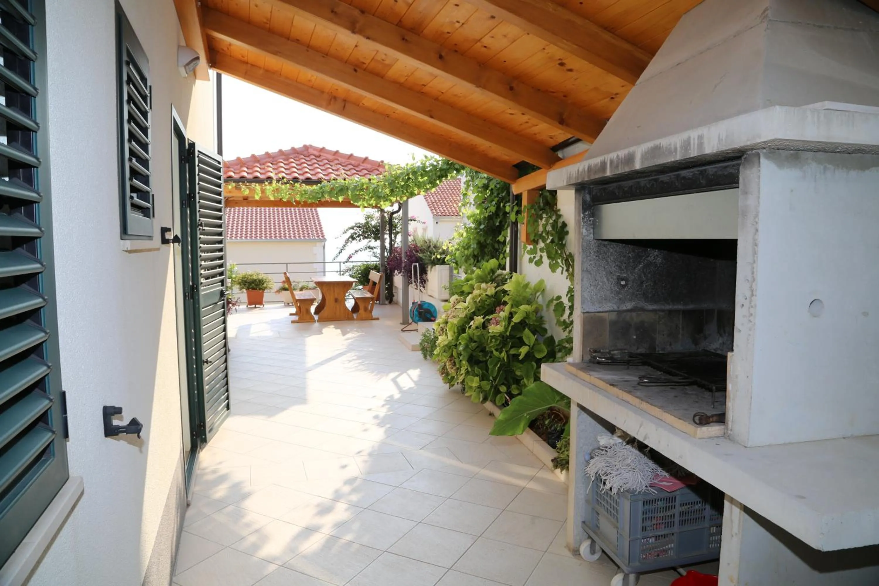BBQ facilities in Apartments Plazibat