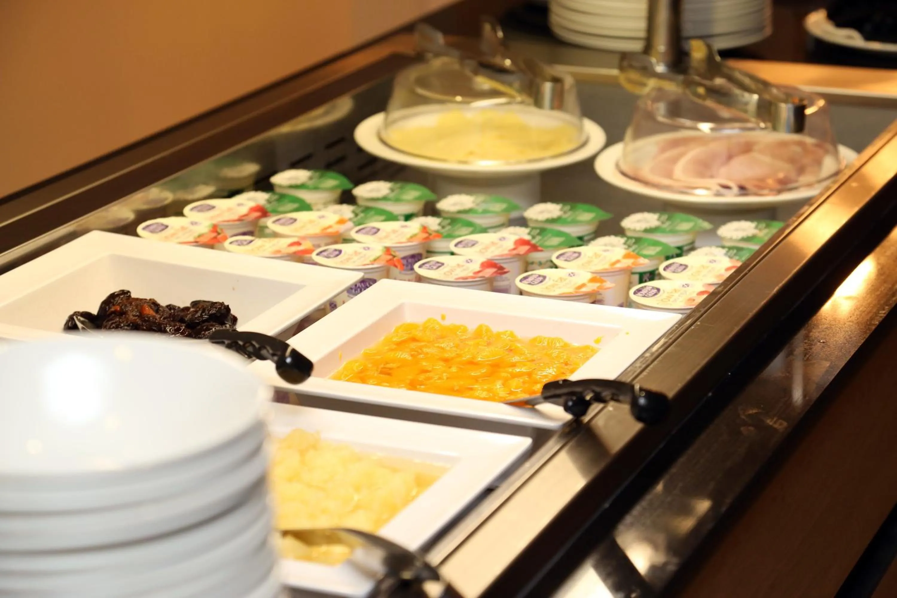 Continental breakfast in Shore View Hotel