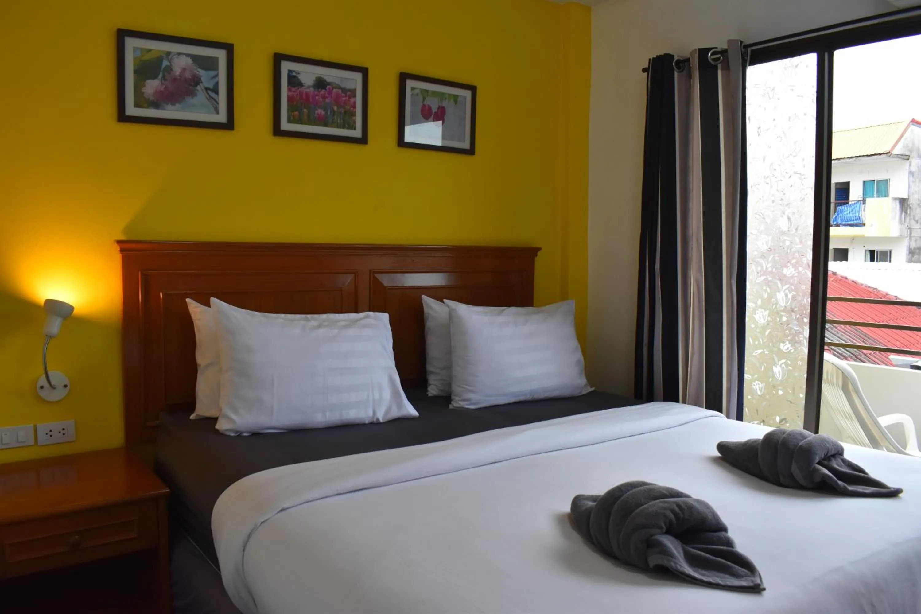 Bedroom, Bed in Sala Bua Room