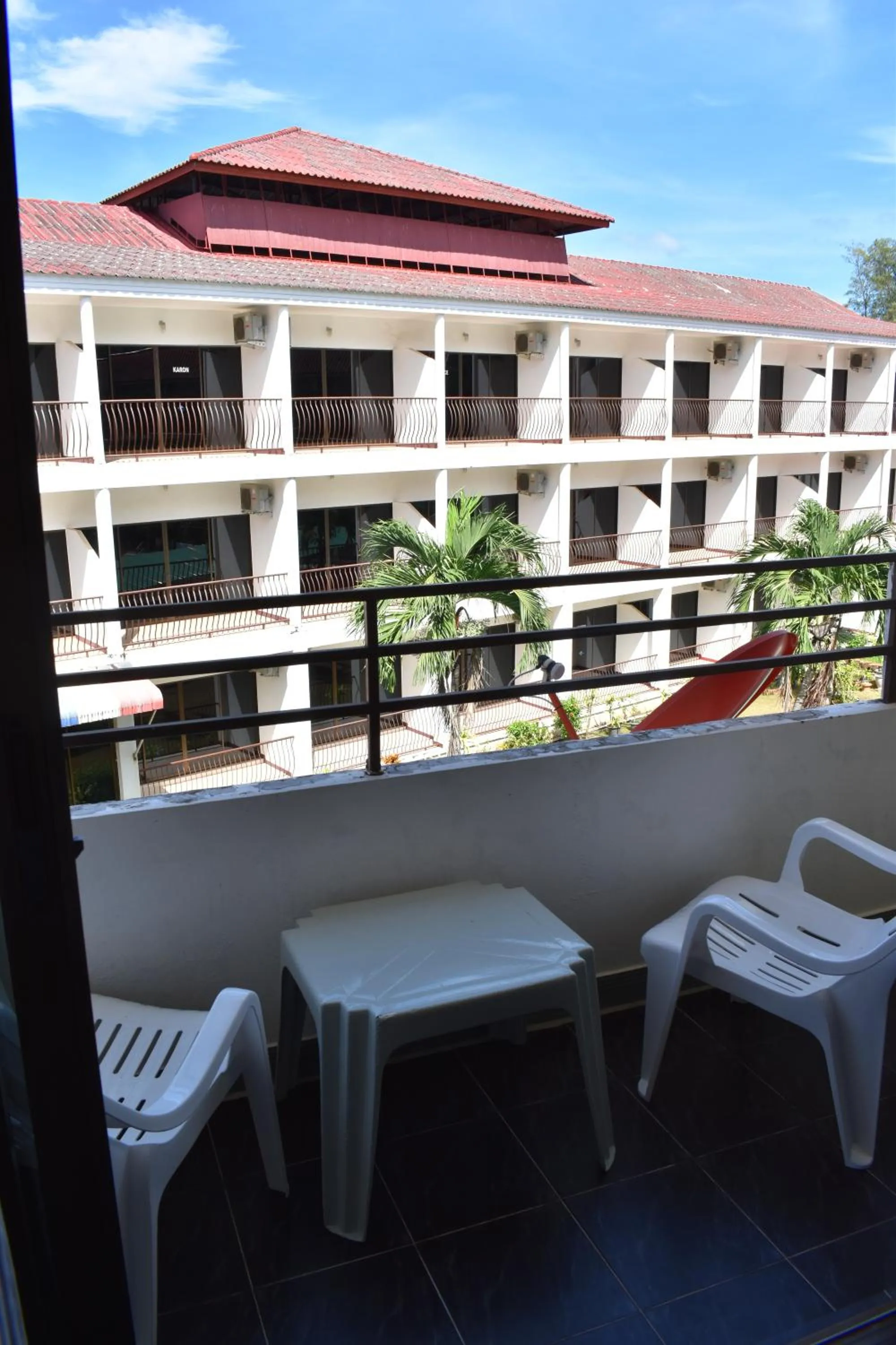 Day in Sala Bua Room