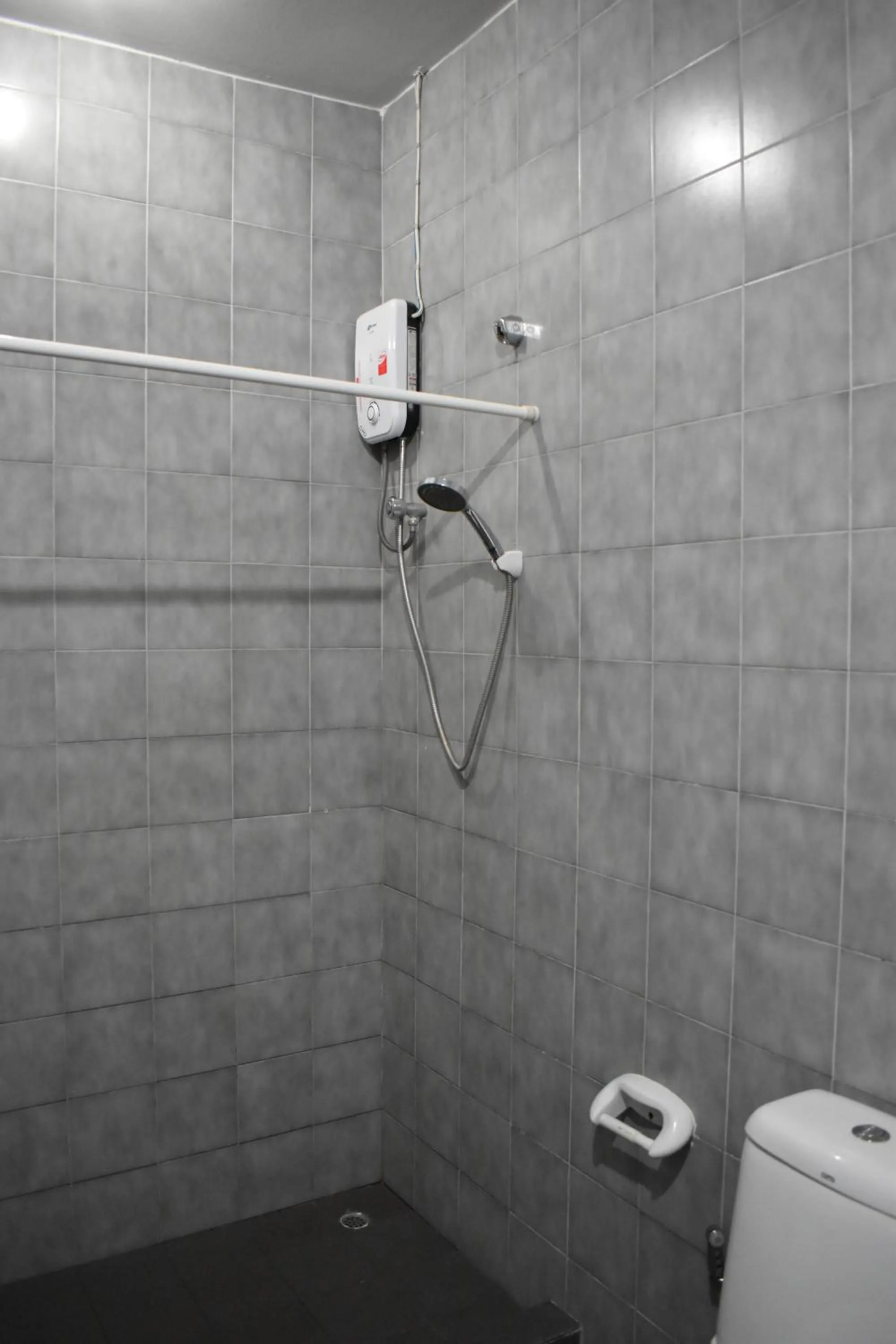 Shower in Sala Bua Room
