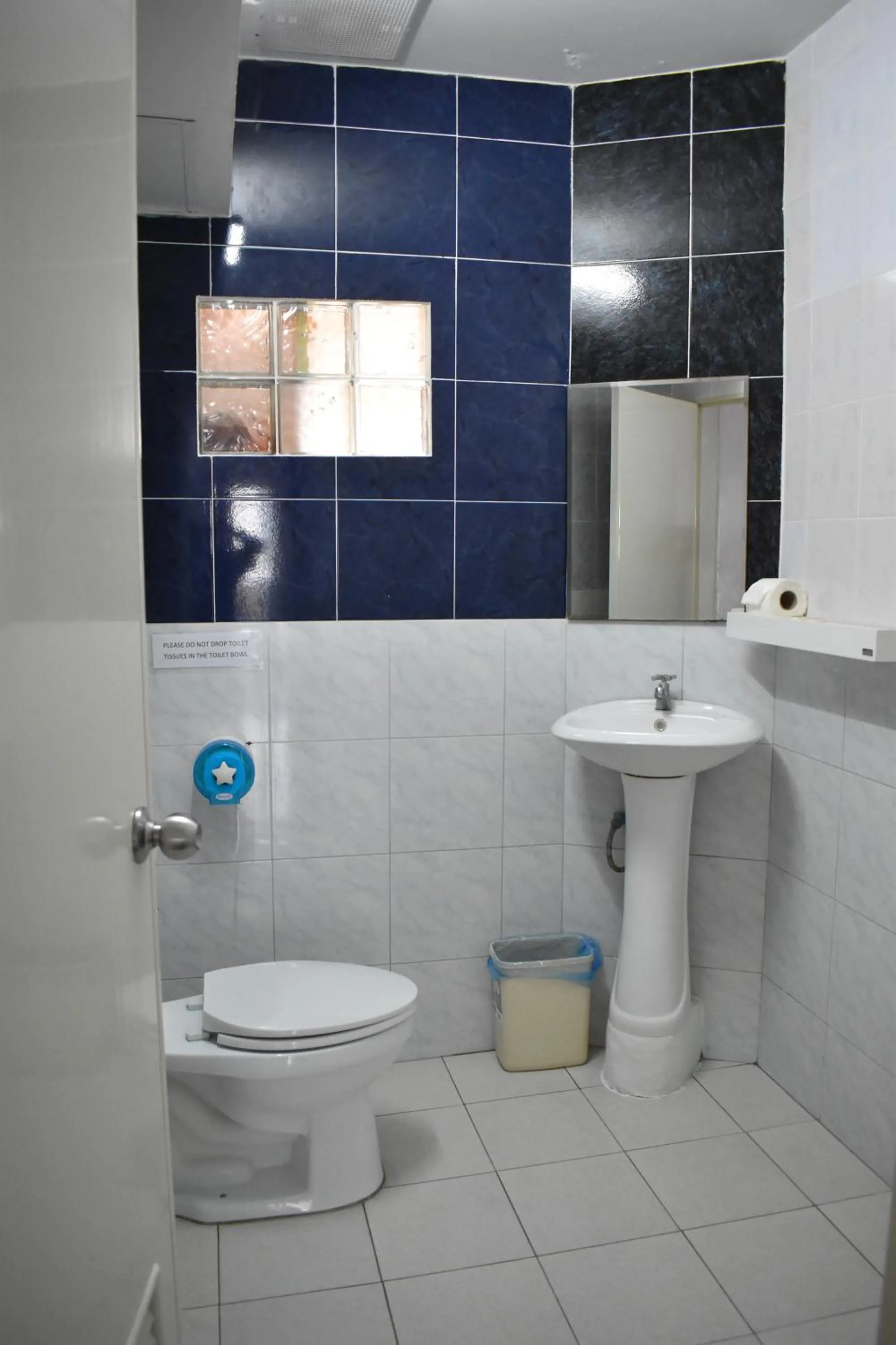 Toilet in Sala Bua Room