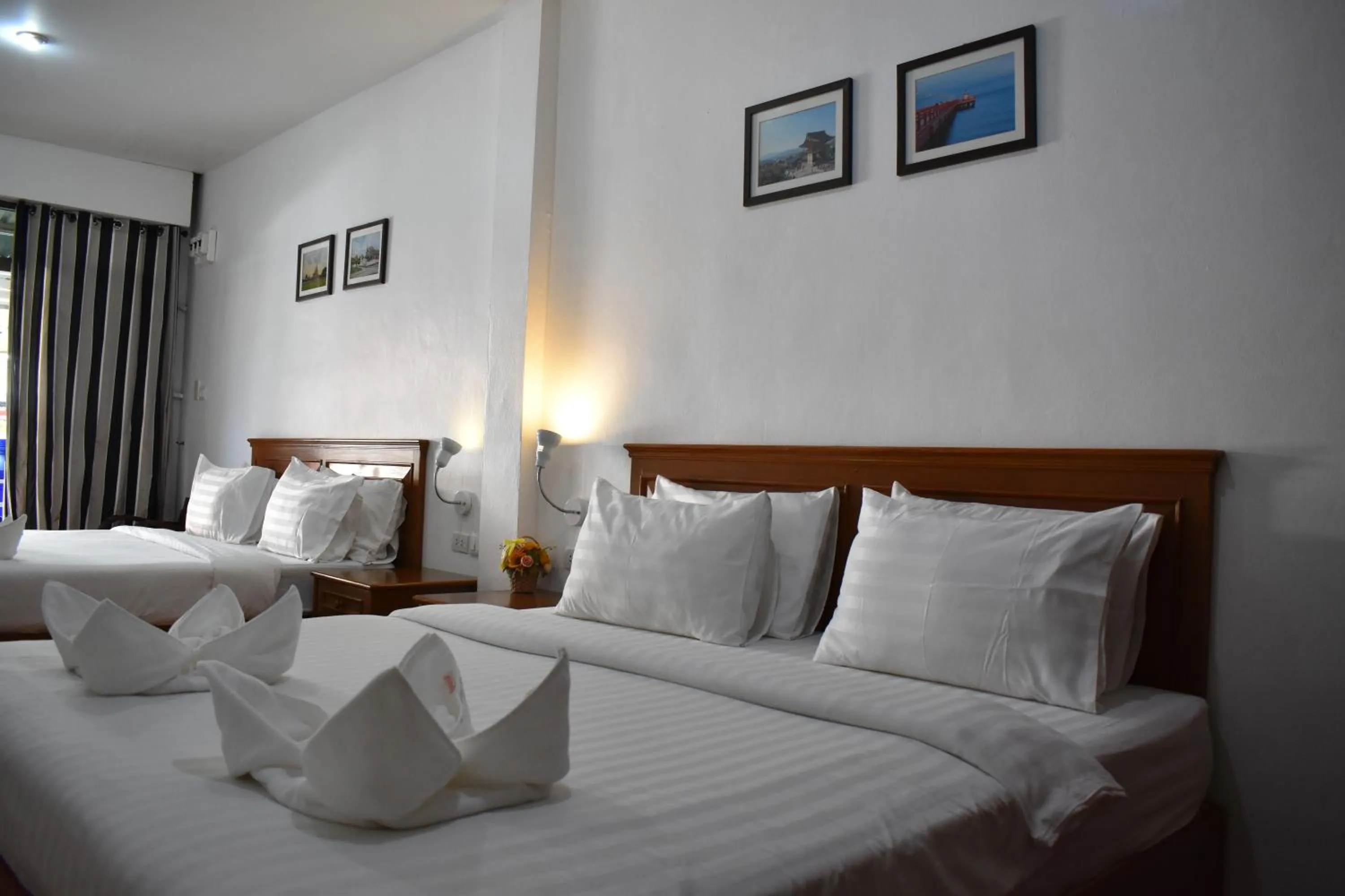 Bed in Sala Bua Room