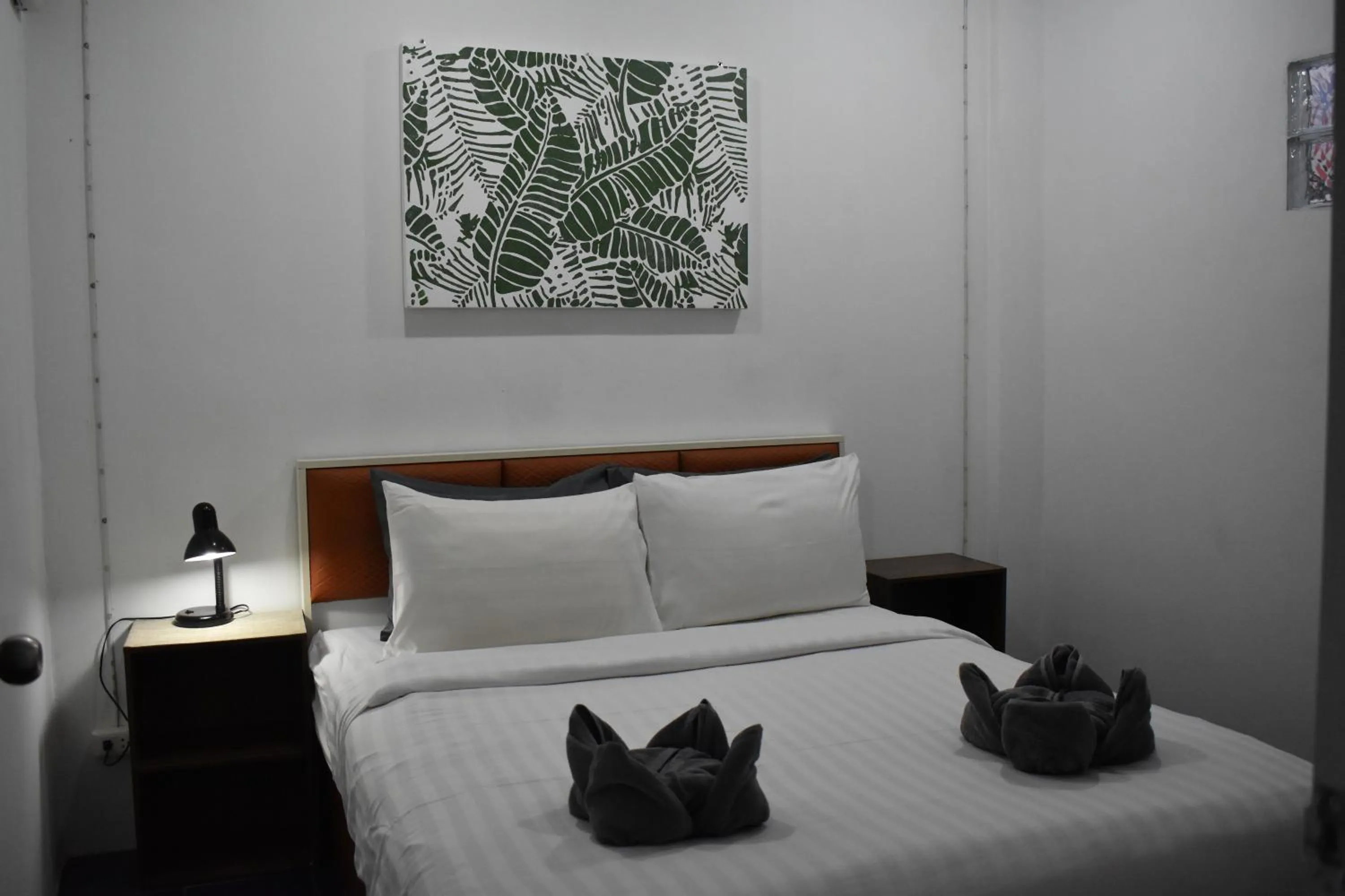 Bed in Sala Bua Room