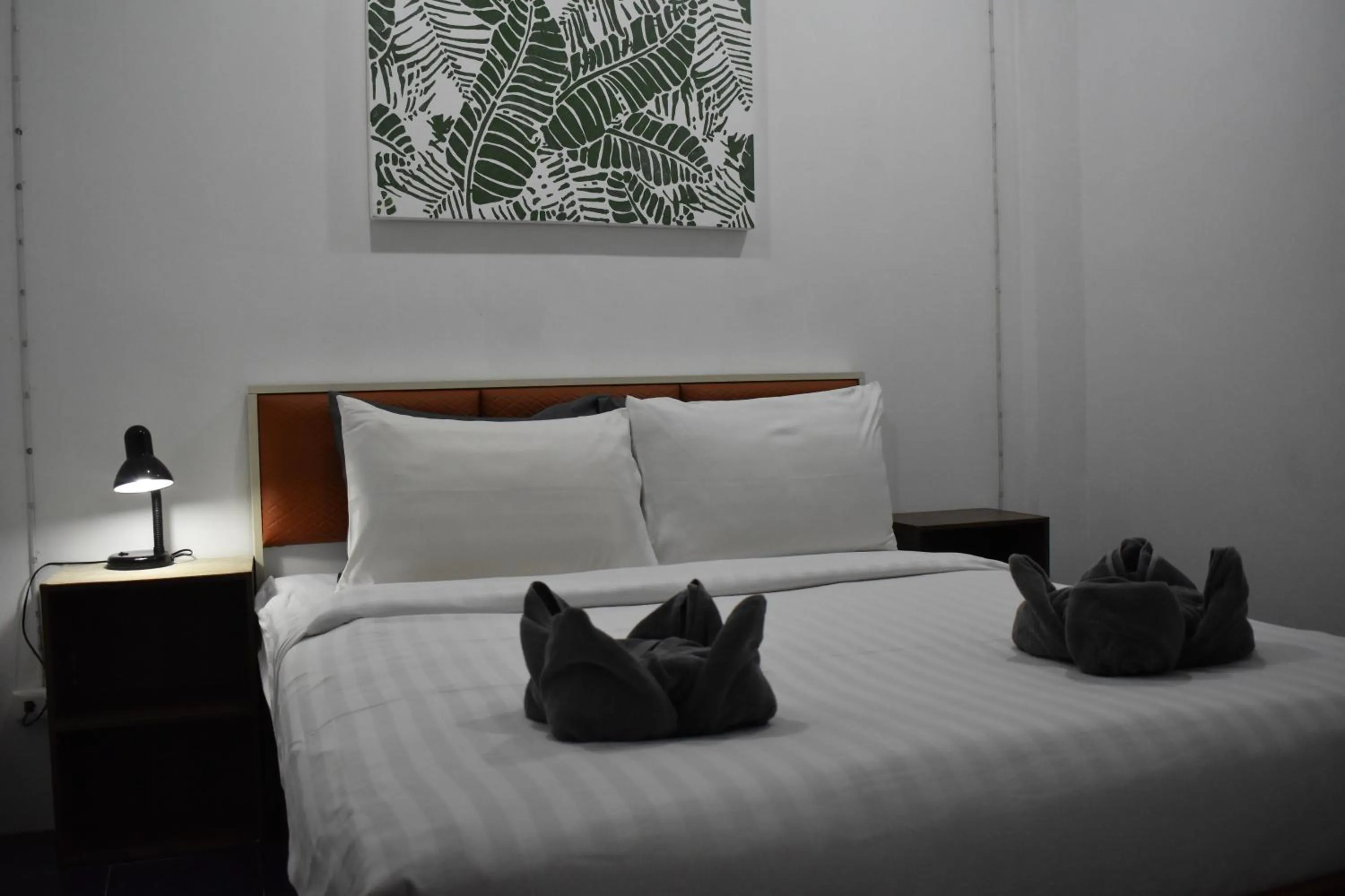 Bed in Sala Bua Room