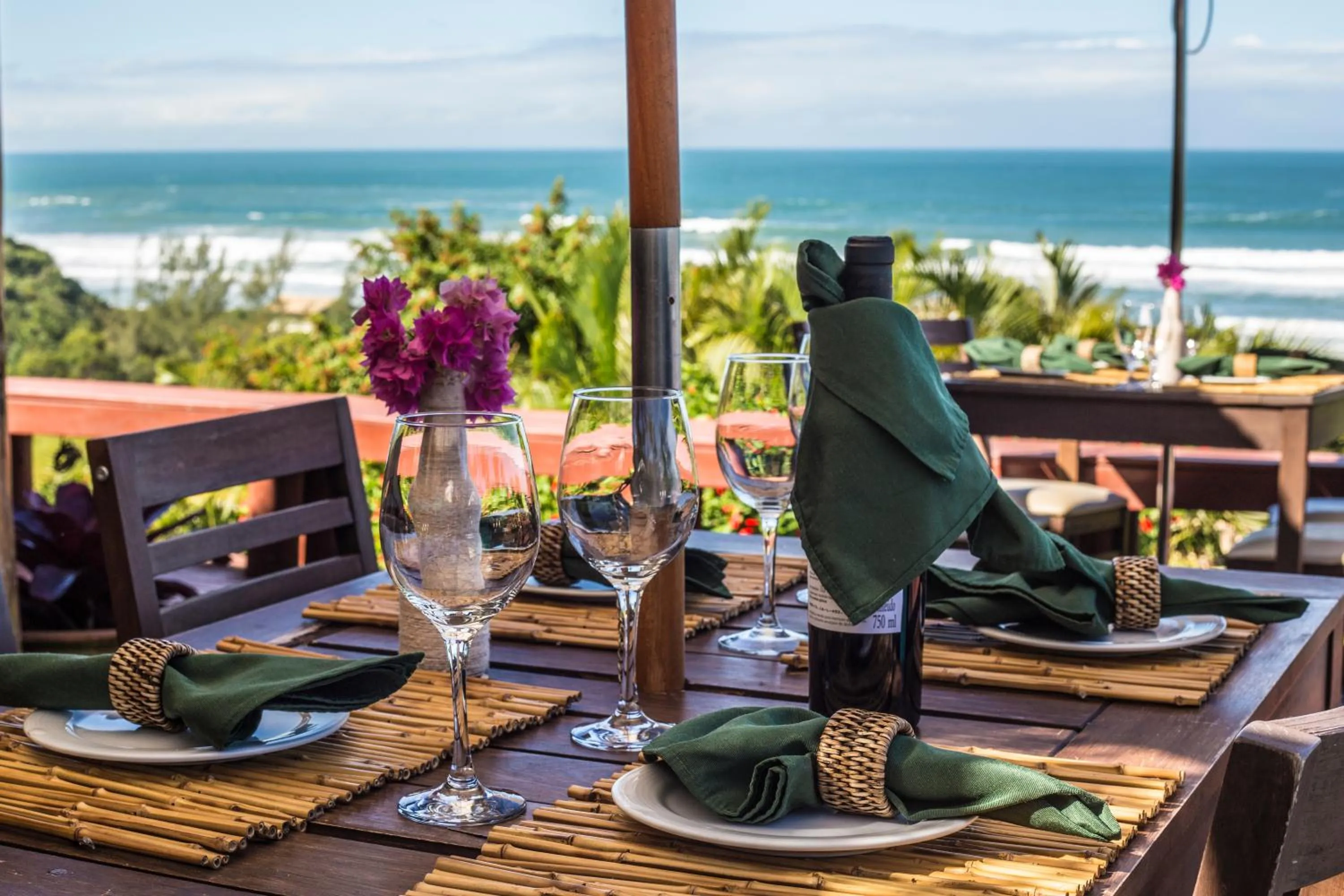 Restaurant/places to eat in Vida Sol e Mar Ecoresort