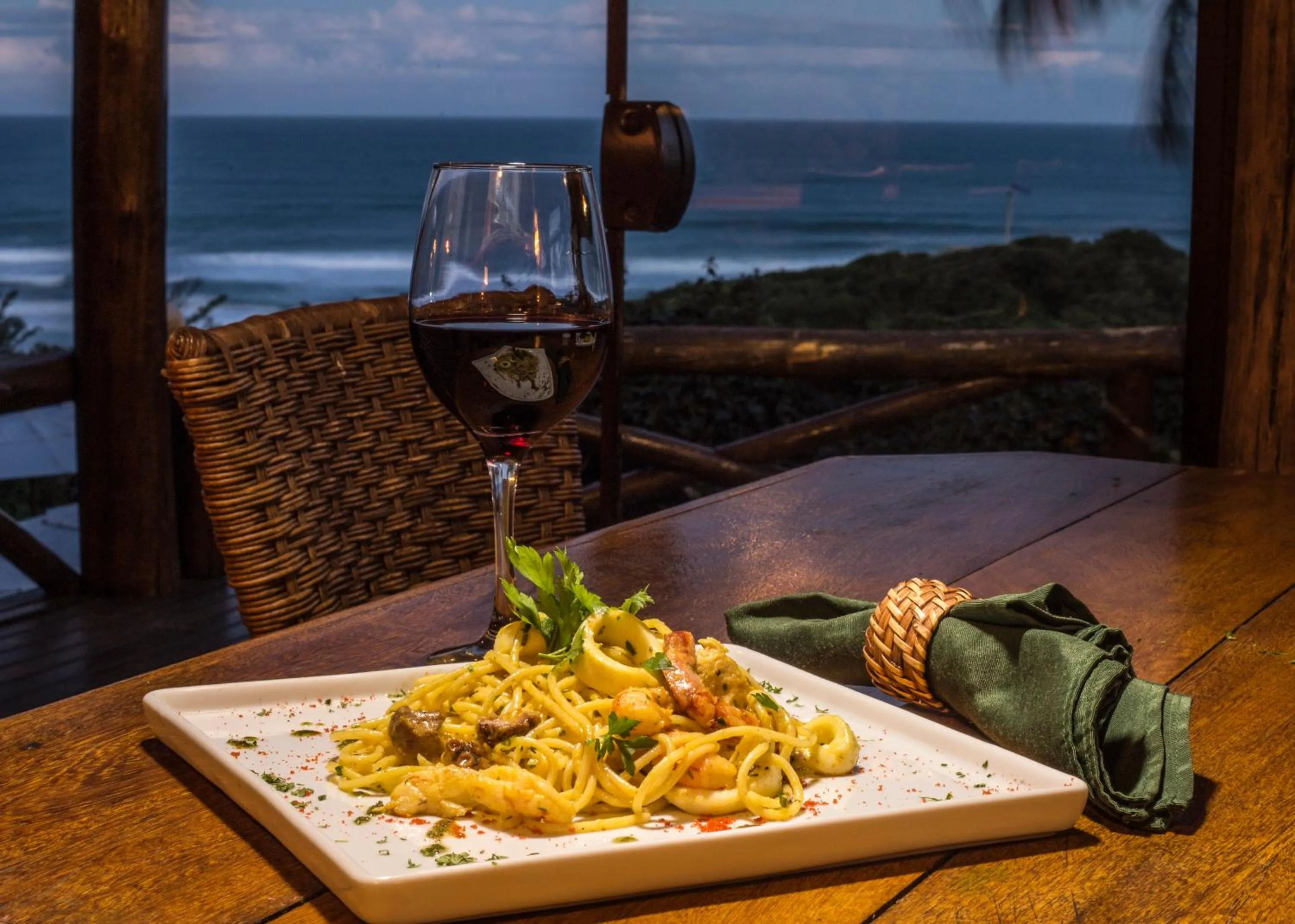 Restaurant/places to eat in Vida Sol e Mar Ecoresort