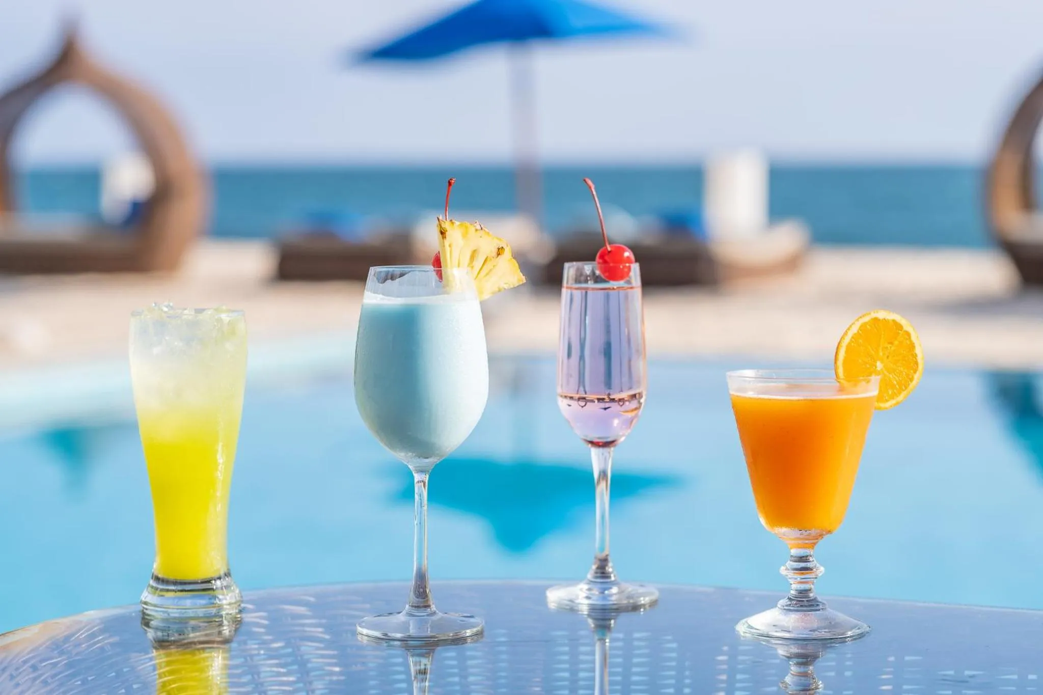 Alcoholic drinks in The Beach House by Reveal