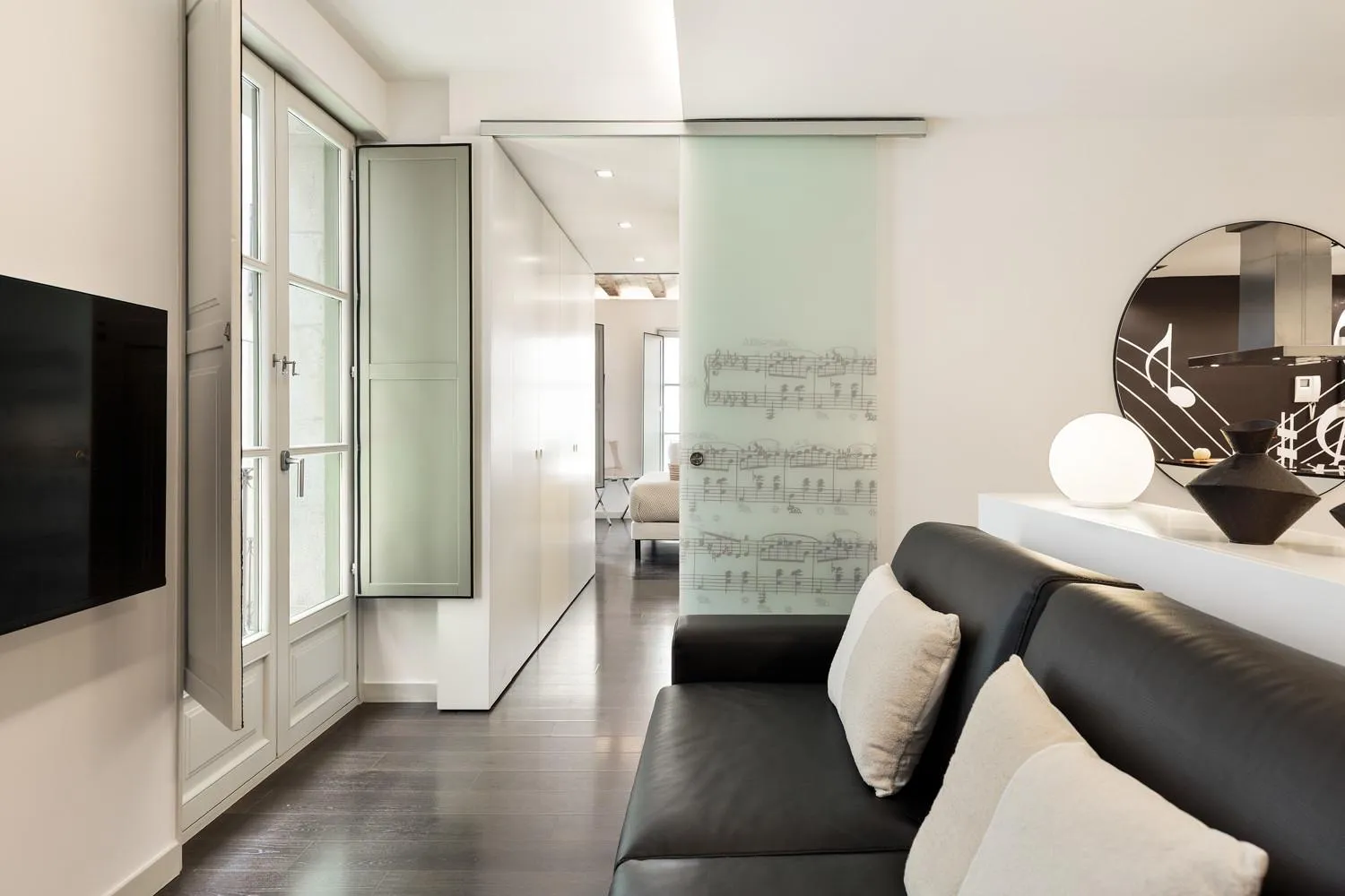 Dining area in Ola Living Portaferrissa