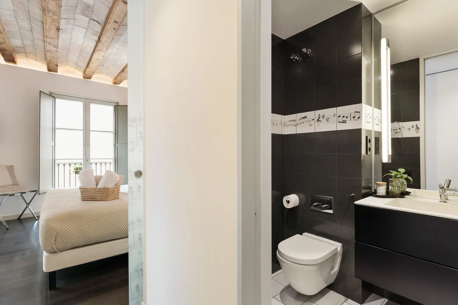 Bed in Ola Living Portaferrissa