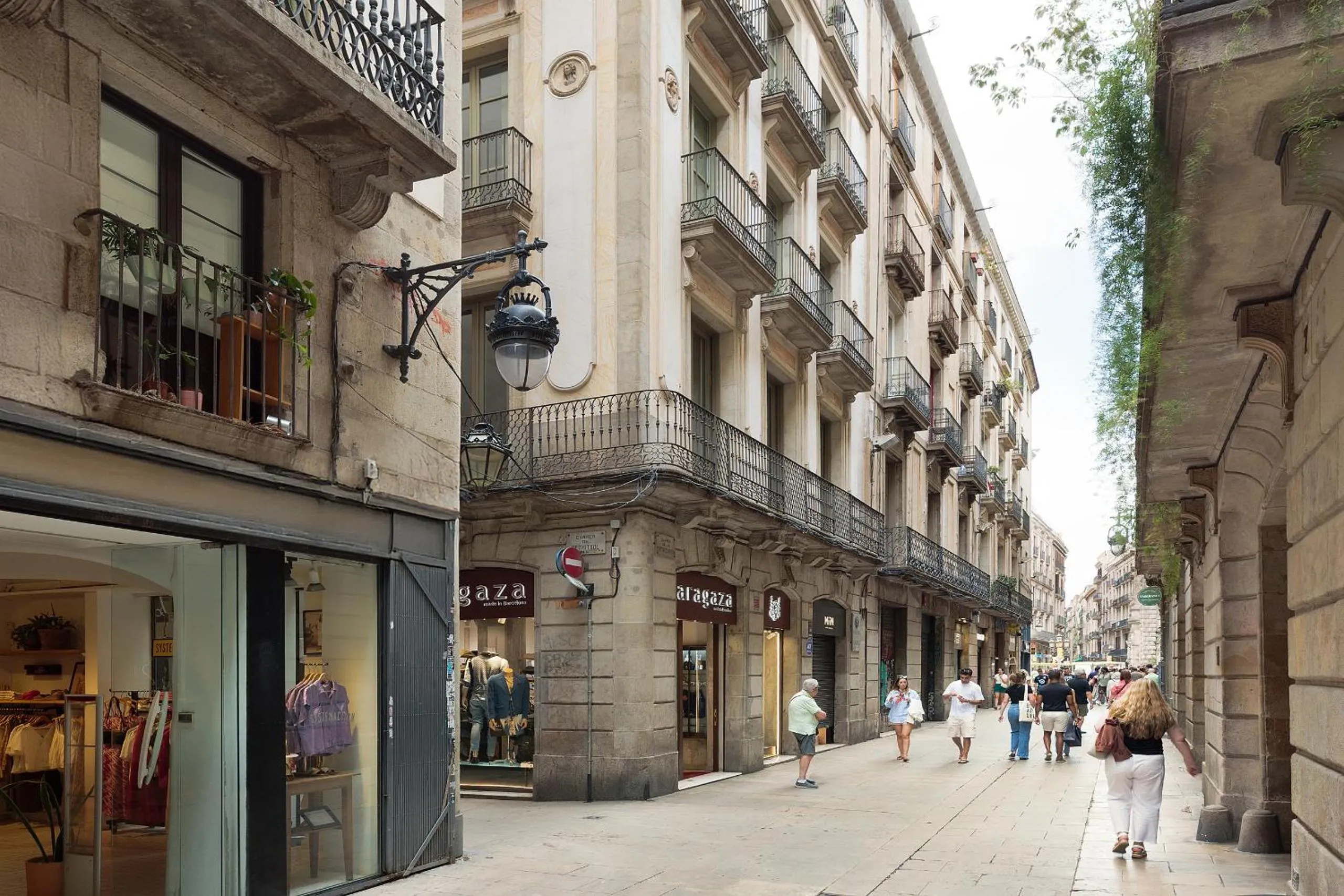 Property building in Ola Living Portaferrissa