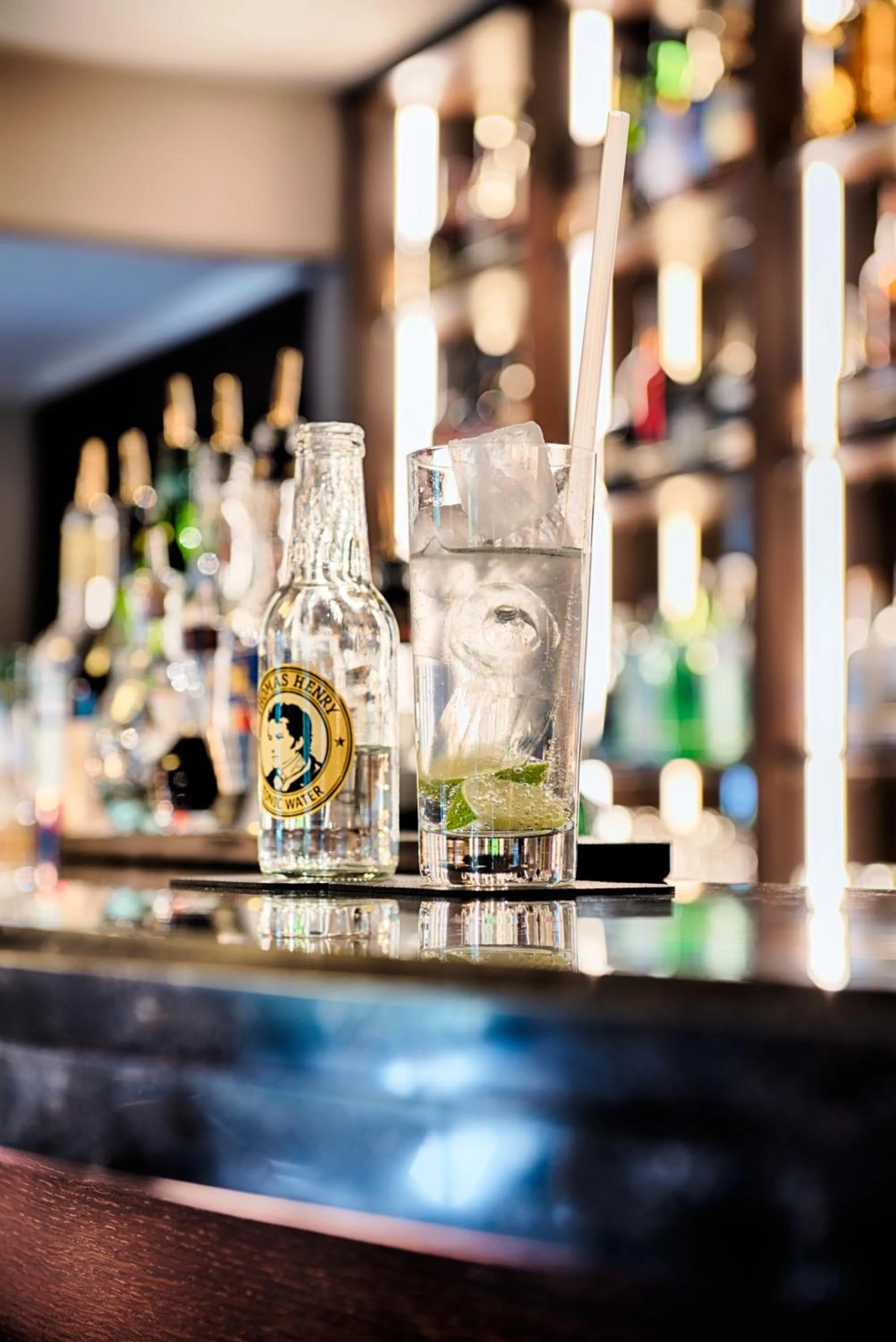 Lounge or bar in Mondrian Suites Berlin am Checkpoint Charlie