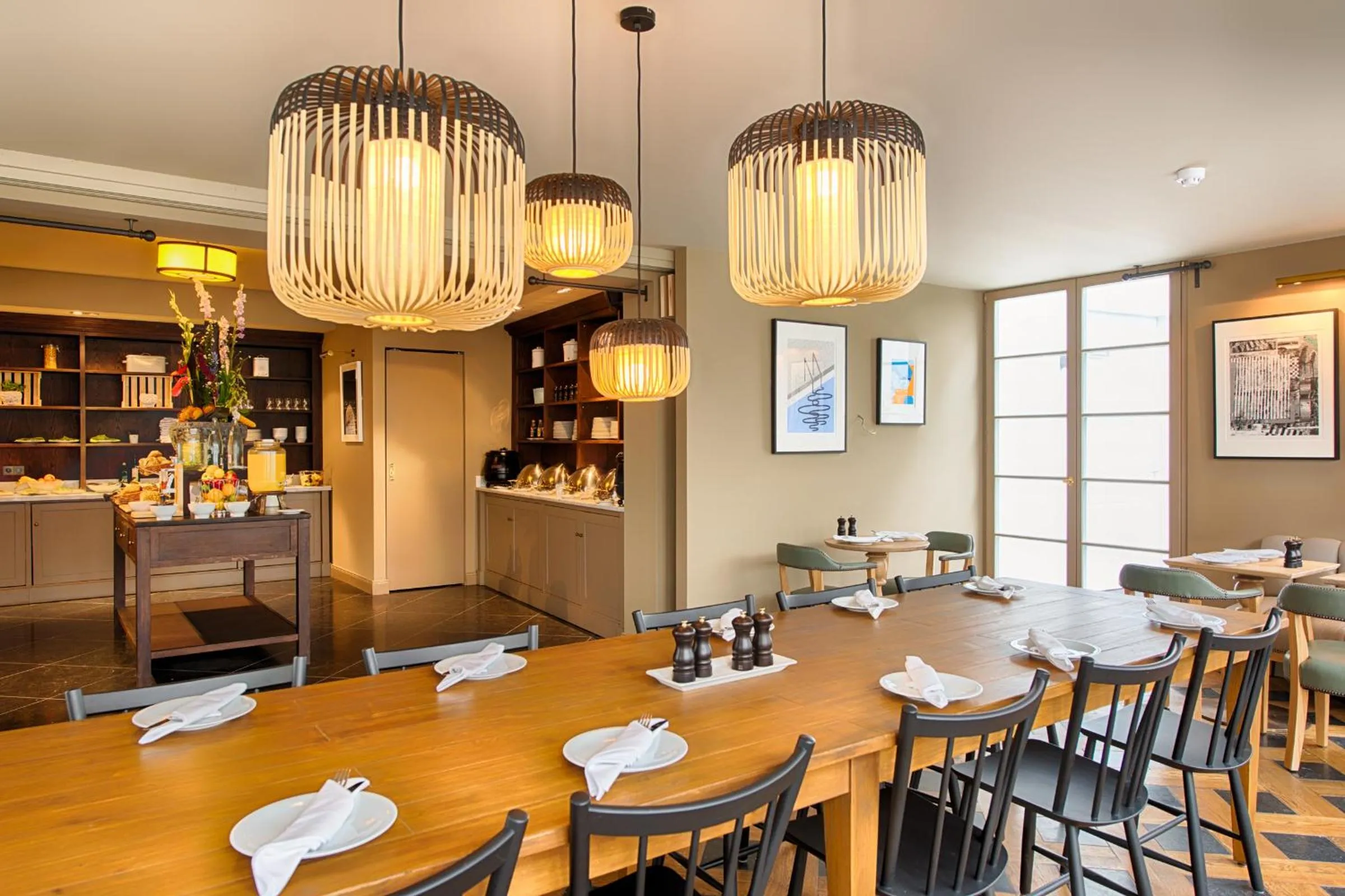 Restaurant/places to eat in Mondrian Suites Berlin am Checkpoint Charlie