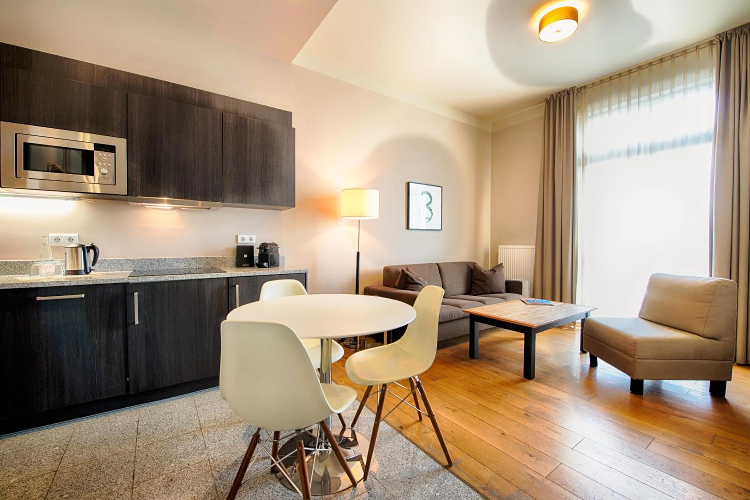 Coffee/tea facilities in Mondrian Suites Berlin am Checkpoint Charlie