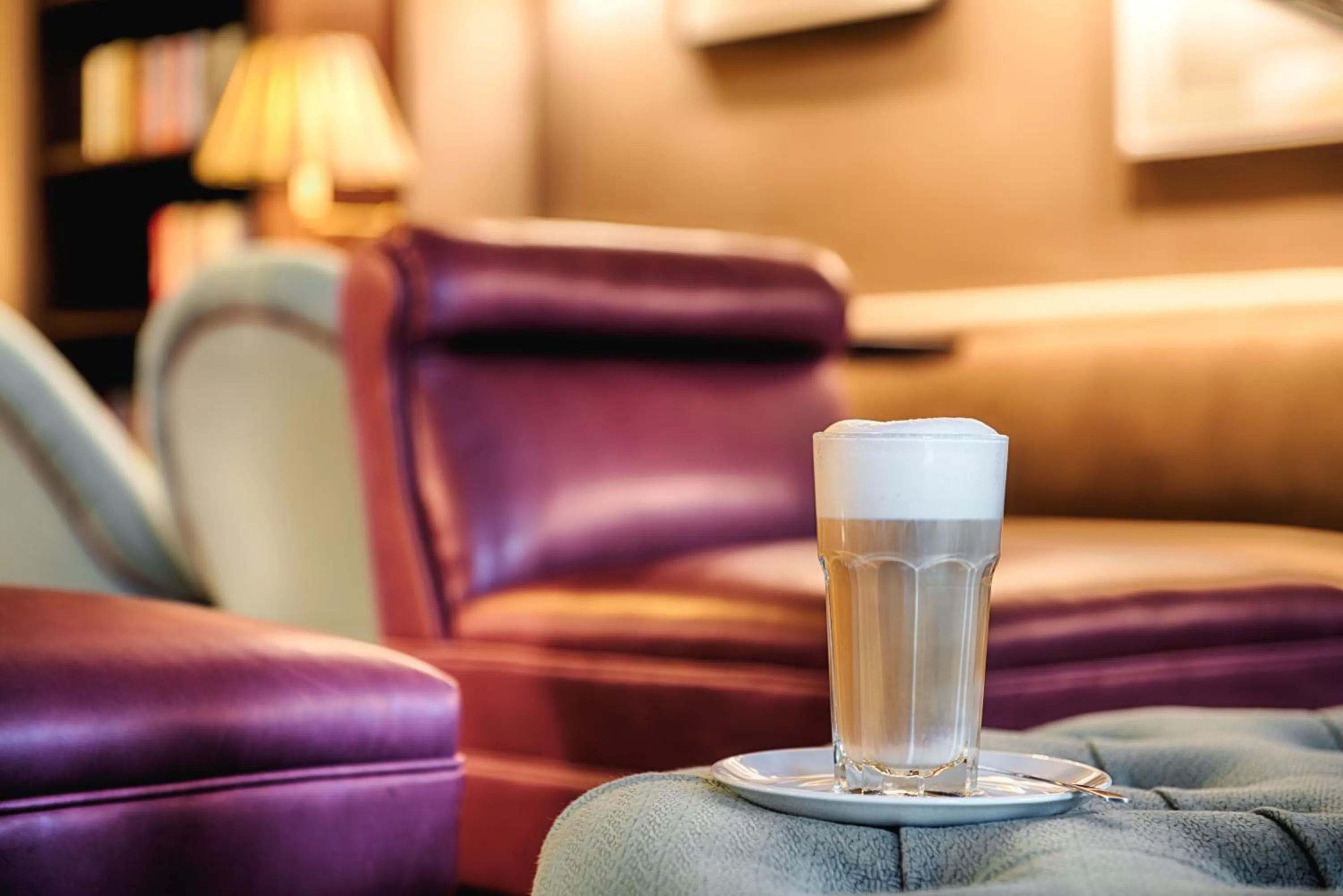 Lounge or bar in Mondrian Suites Berlin am Checkpoint Charlie