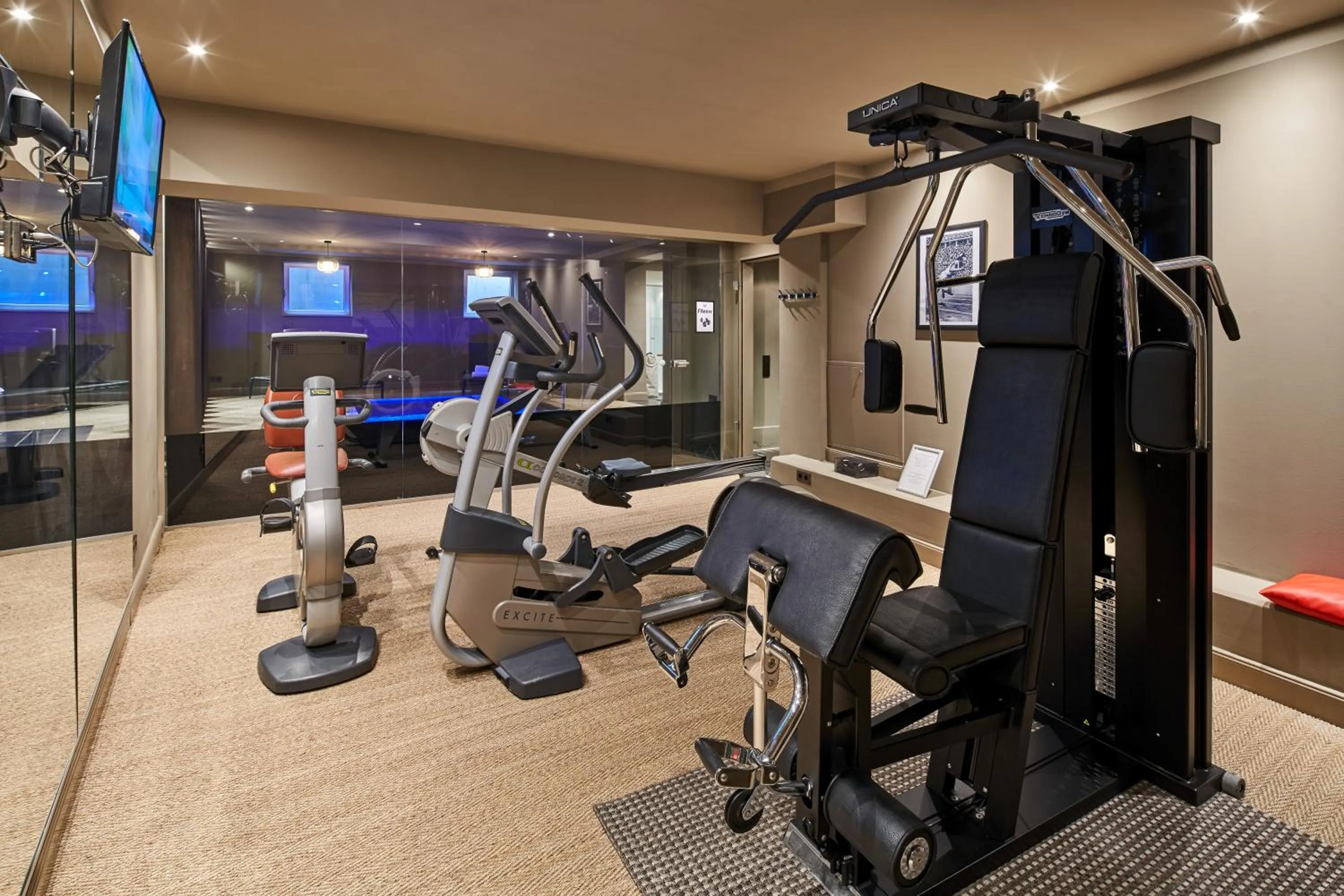 Fitness centre/facilities in Mondrian Suites Berlin am Checkpoint Charlie