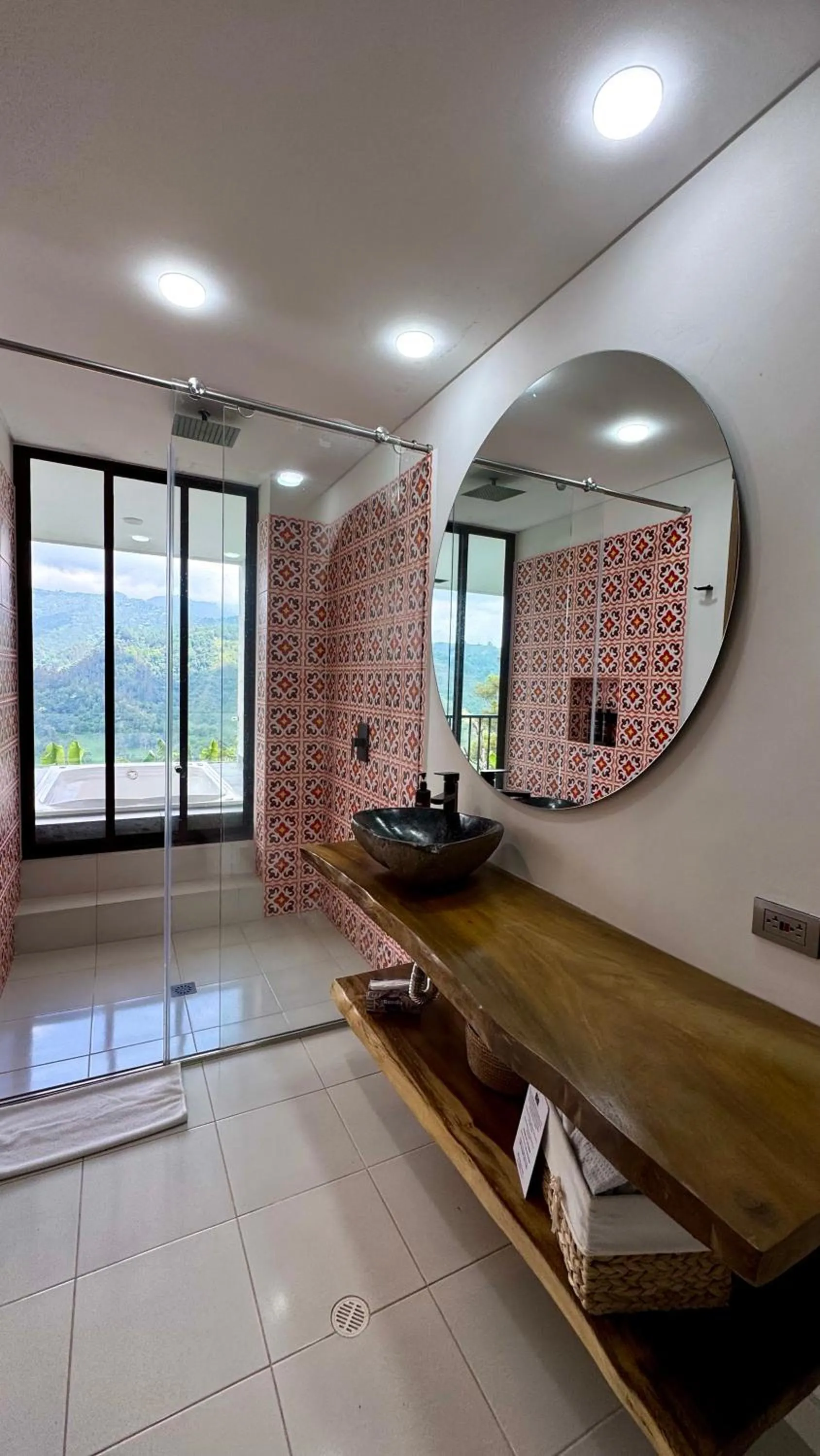 Bathroom in Hotel El Mirador del Cocora