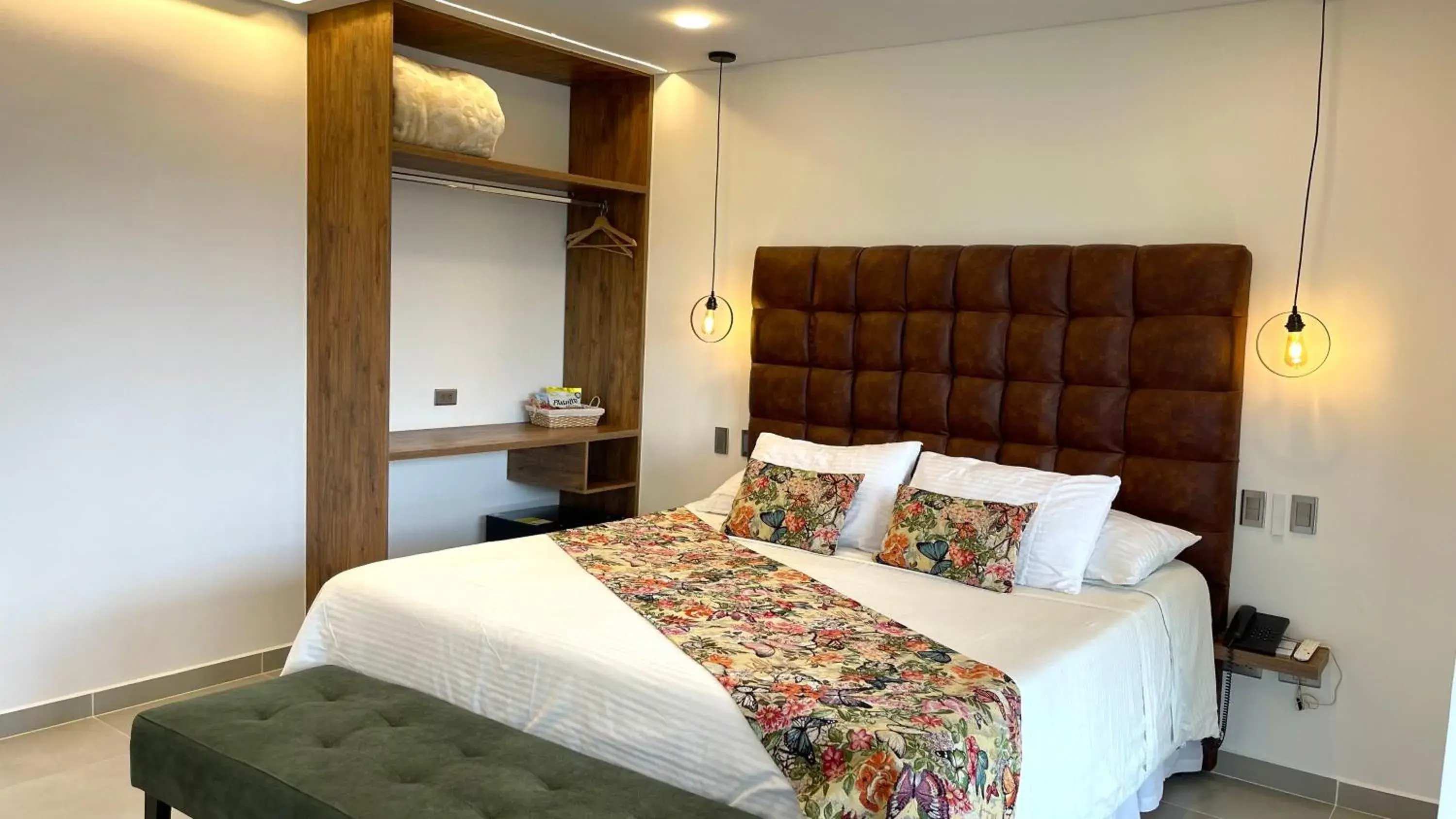 Standard Double Room in Hotel El Mirador del Cocora Standard Double Room in Hotel El Mirador del Cocora