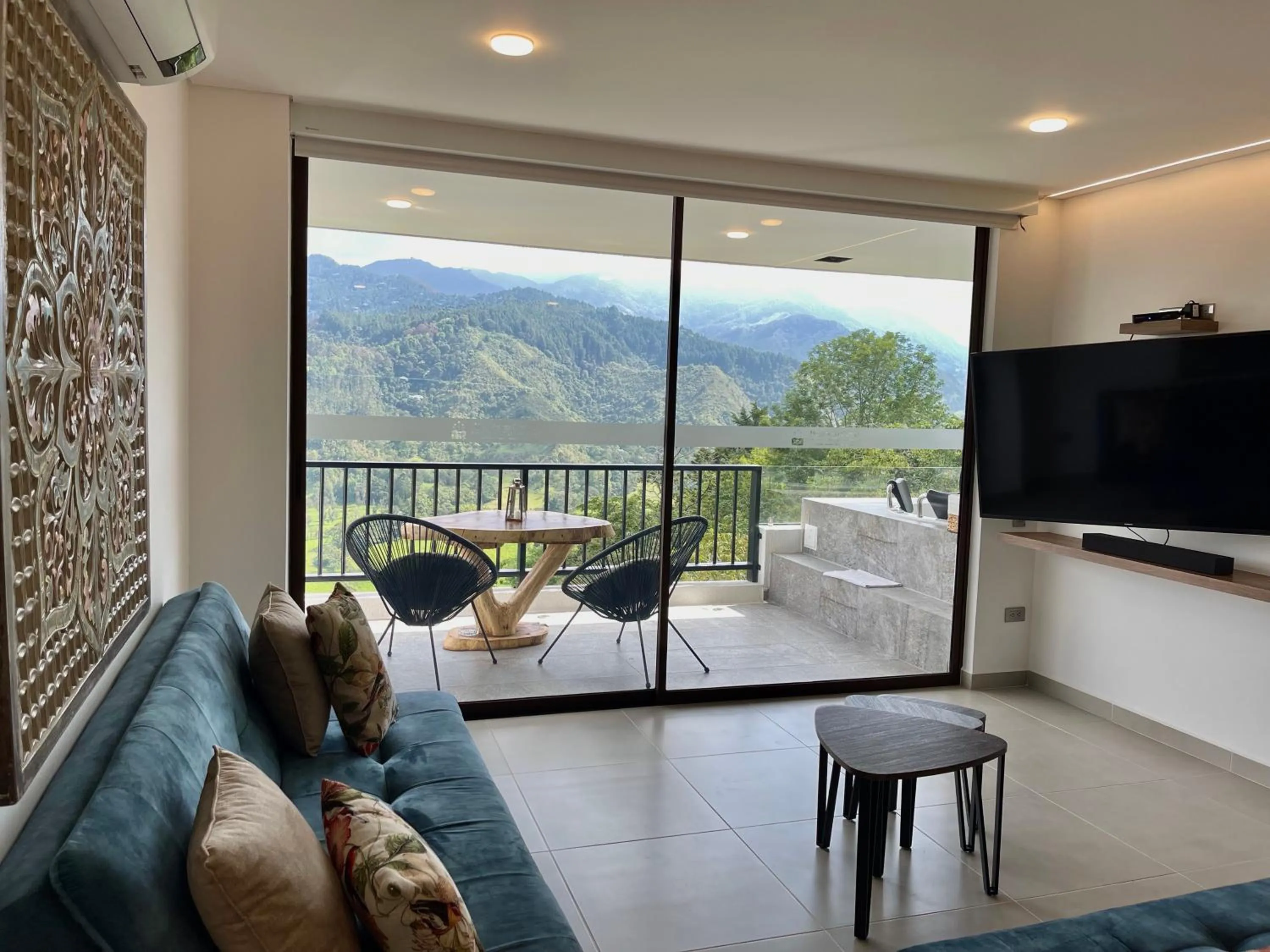 Photo of the whole room in Hotel El Mirador del Cocora