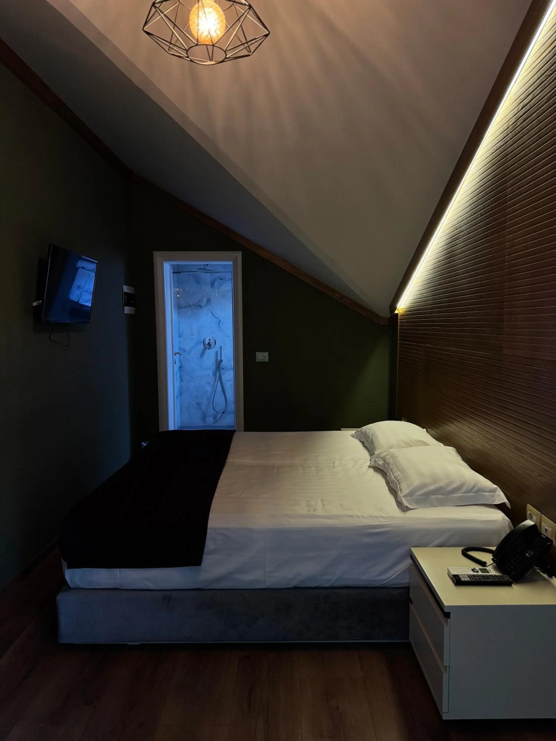 Bedroom, Bed in Chateau Fasel