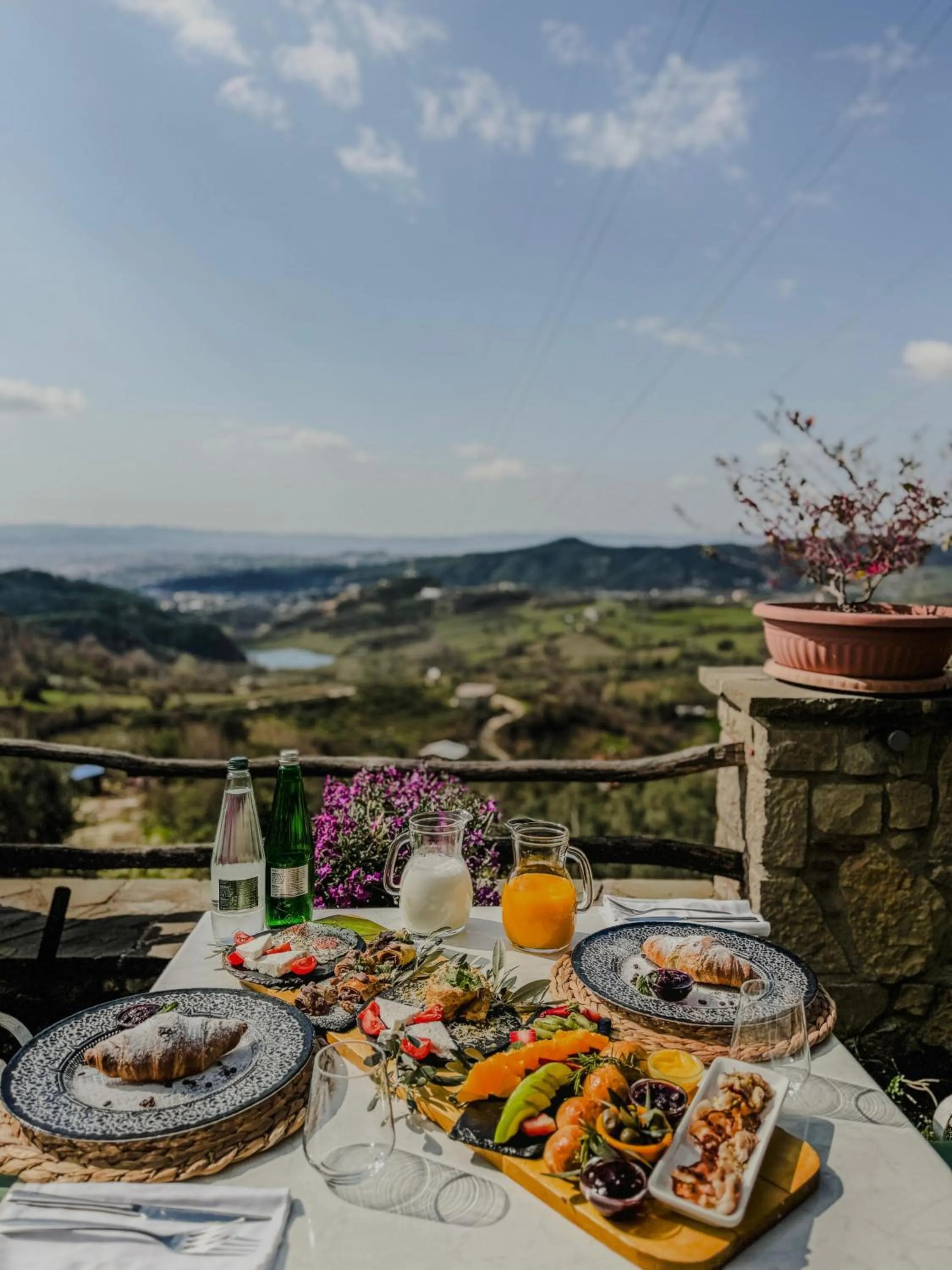 Breakfast in Chateau Fasel