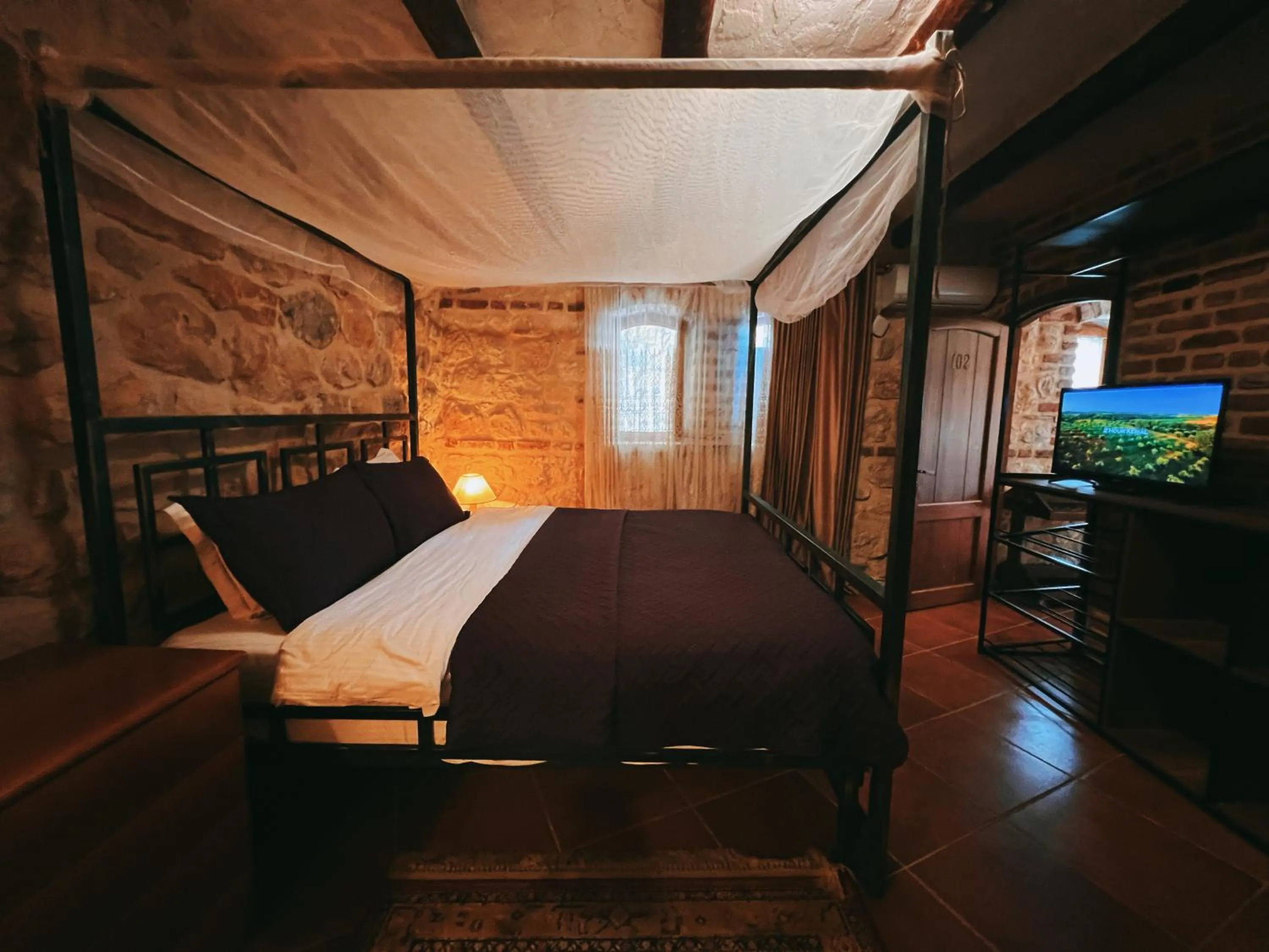 Bedroom, Bed in Chateau Fasel