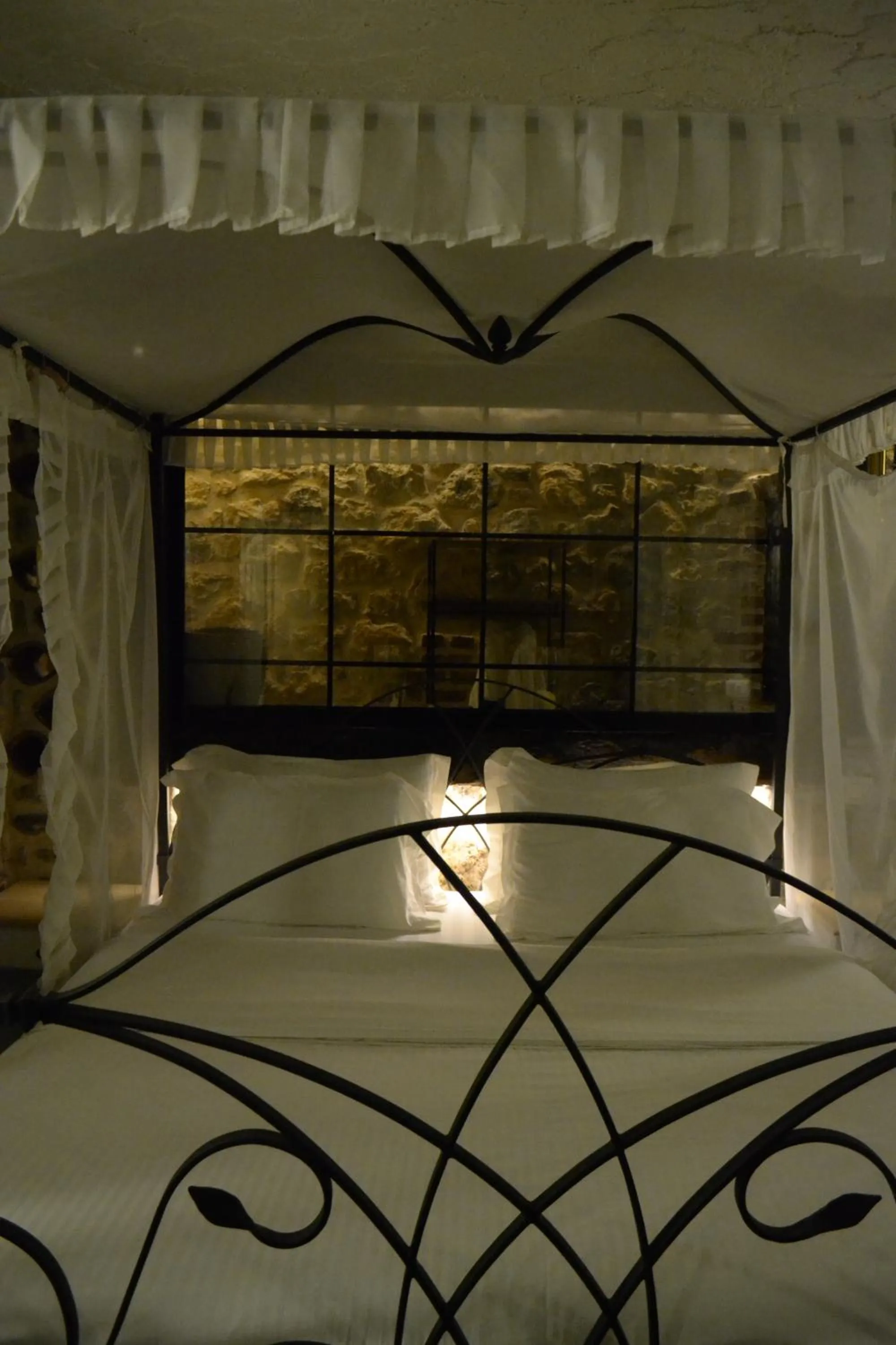 Bedroom, Bed in Chateau Fasel