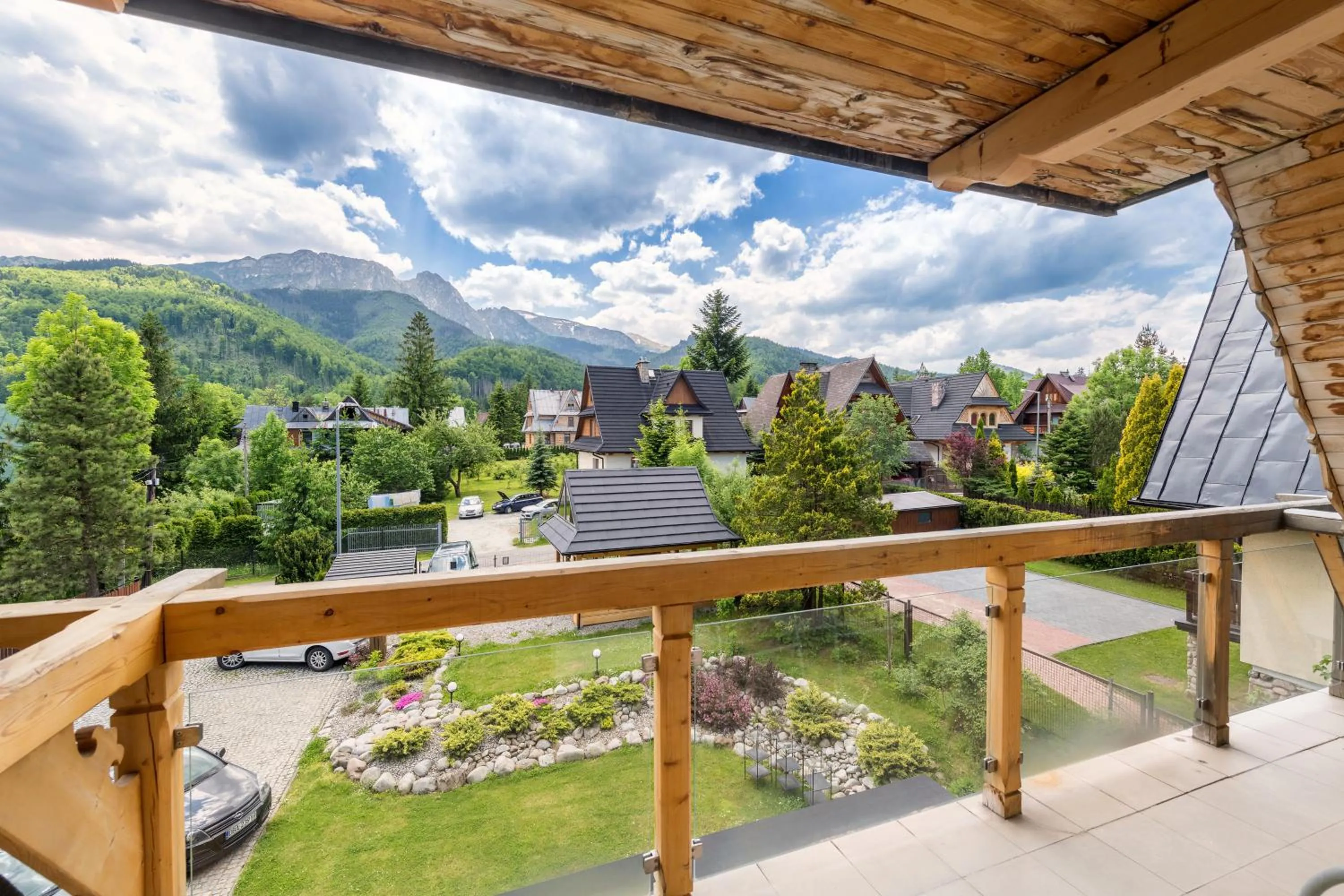 Property building in Willa Regle