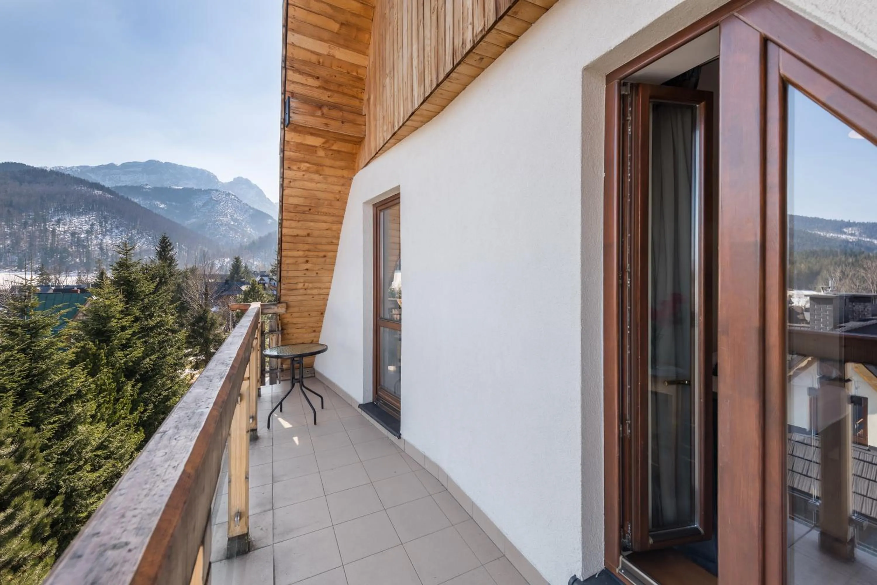 Property building in Willa Regle