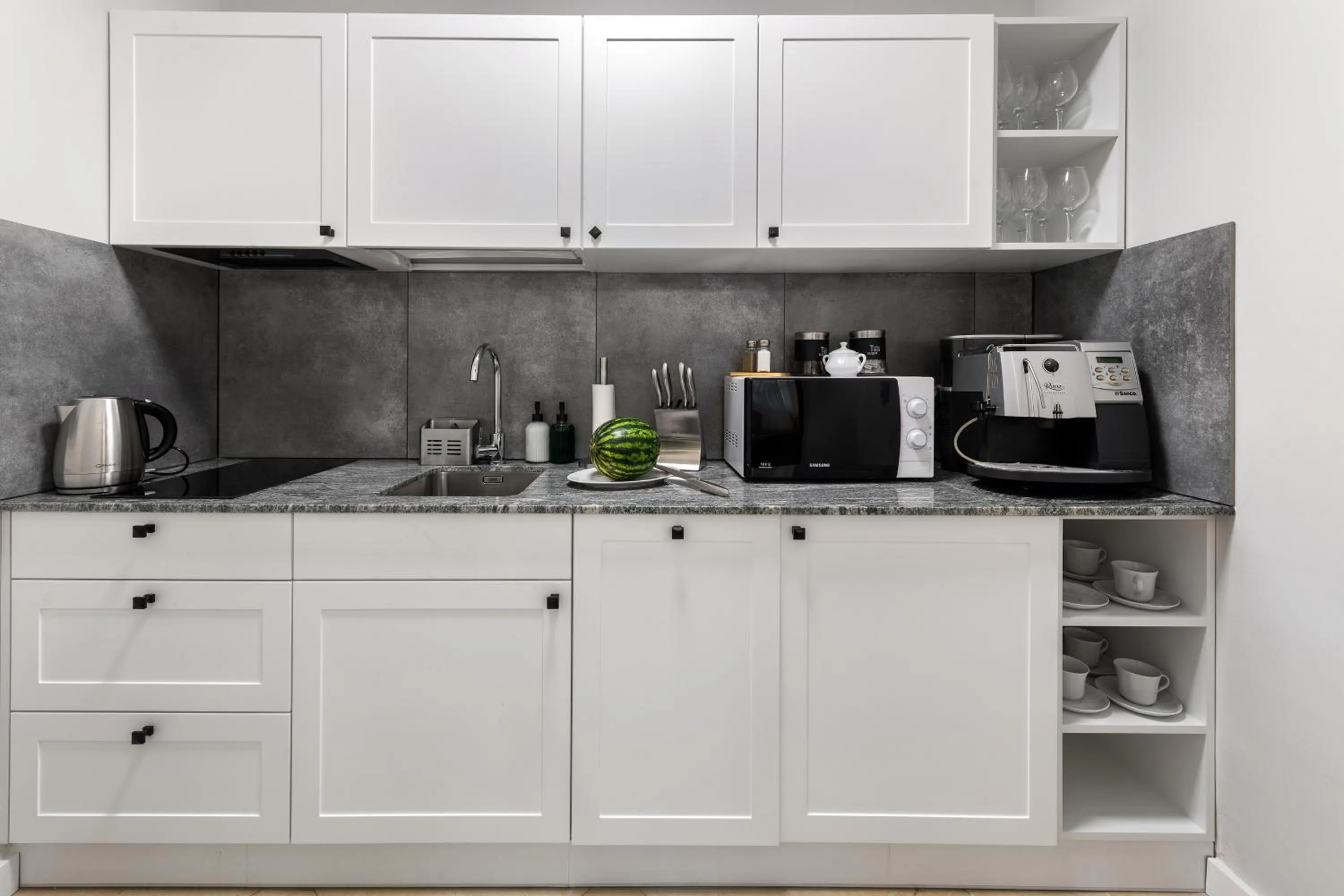 Coffee/tea facilities in Willa Regle