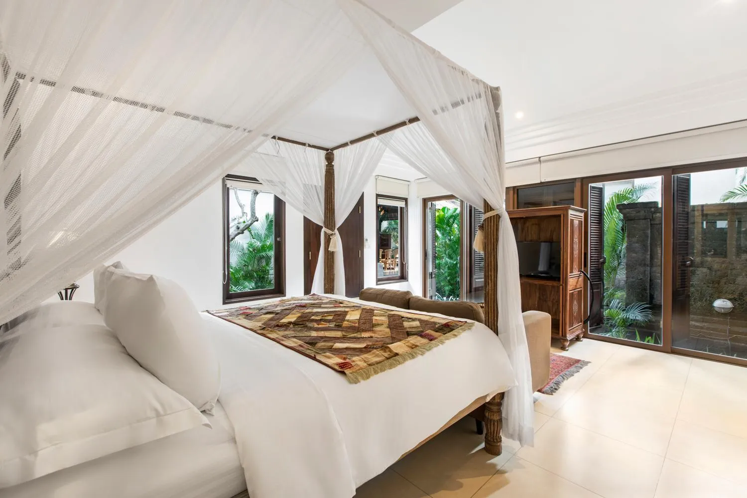 Bed in Villa Pantai Karang