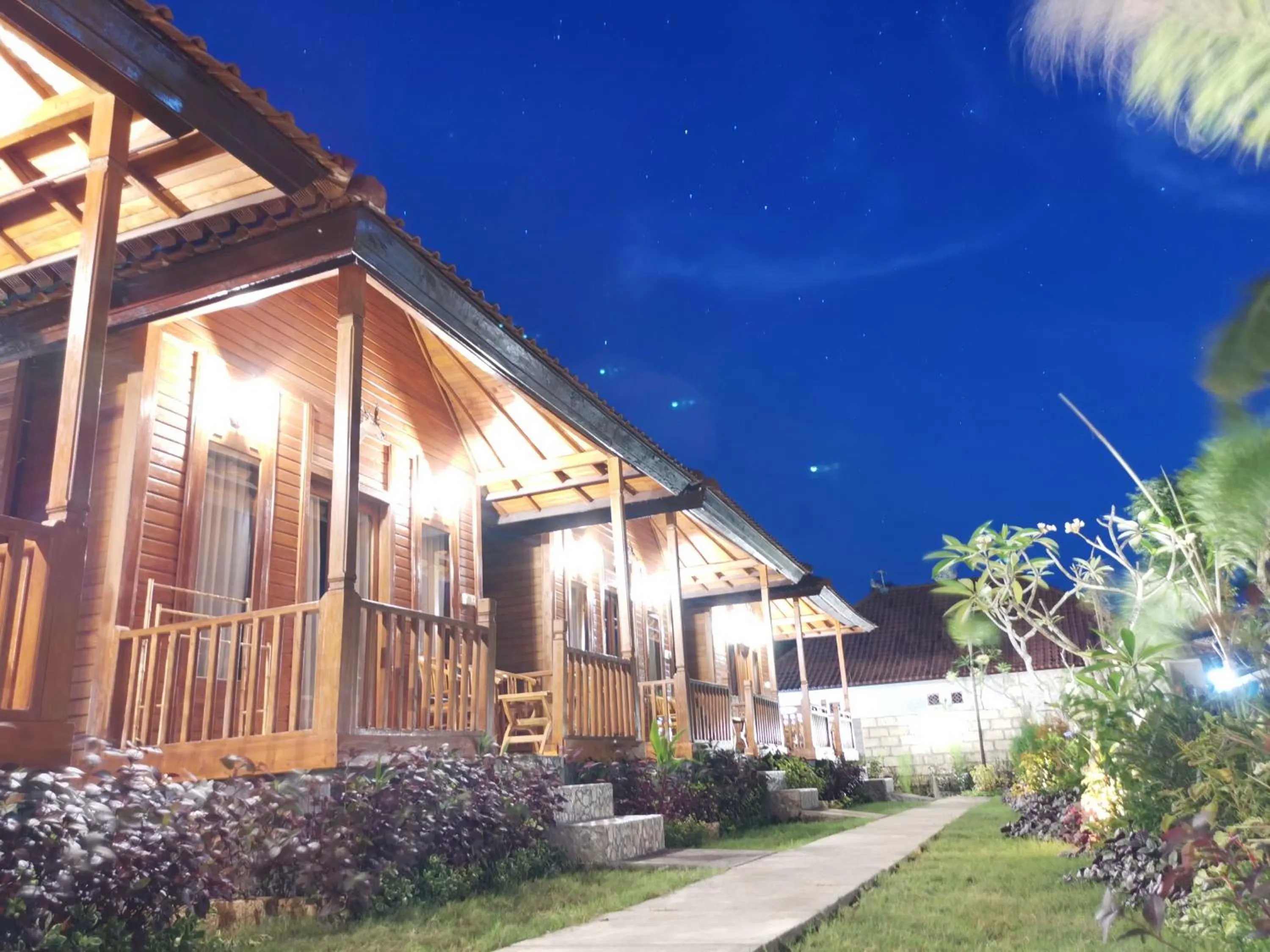 Property building in Kamasan Cottage By Reccoma